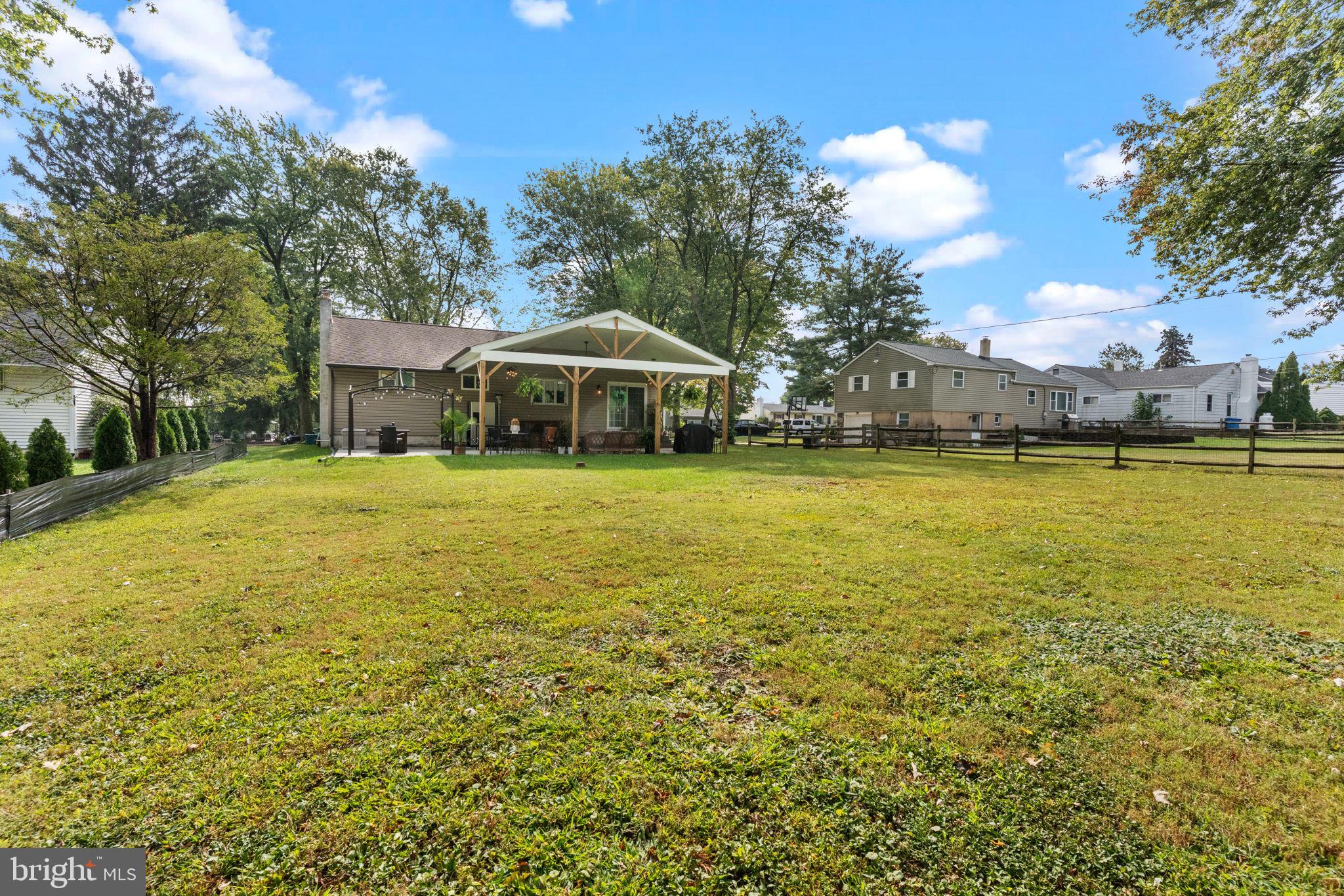 HALLOWELL - Residential