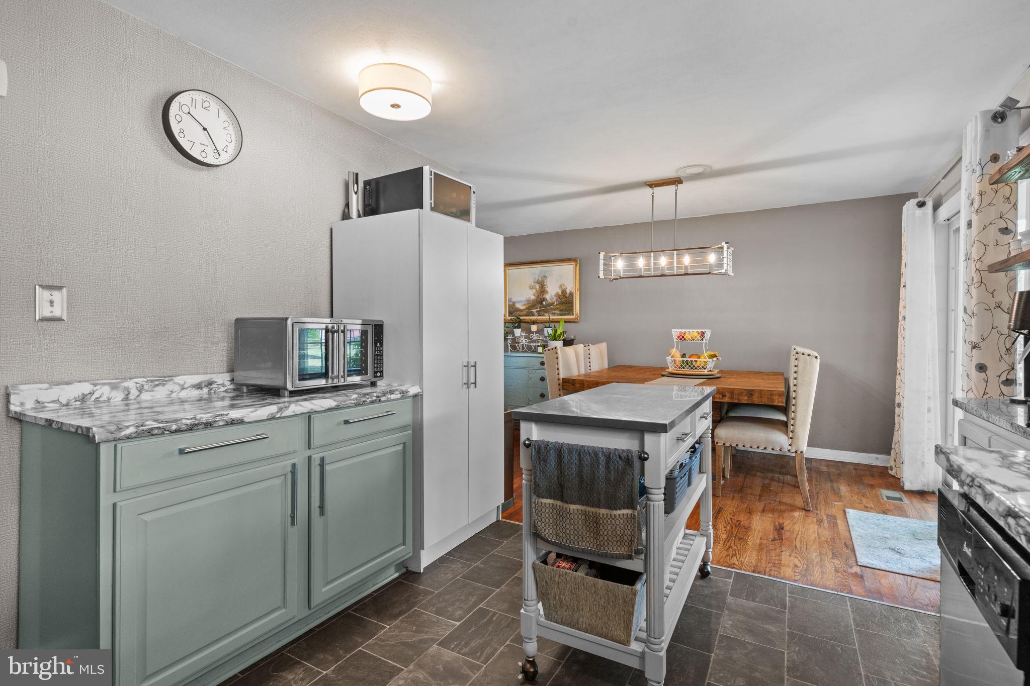 HALLOWELL - Residential