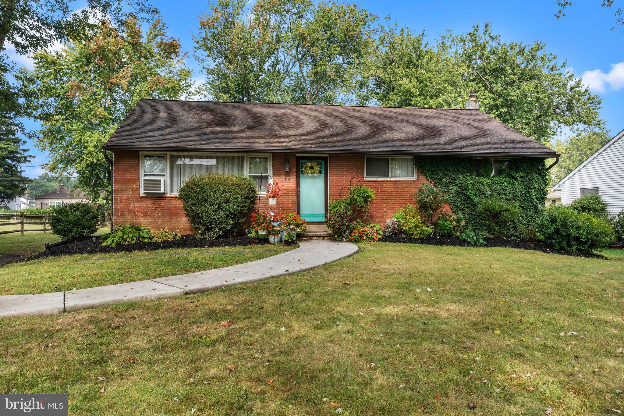 HALLOWELL - Residential