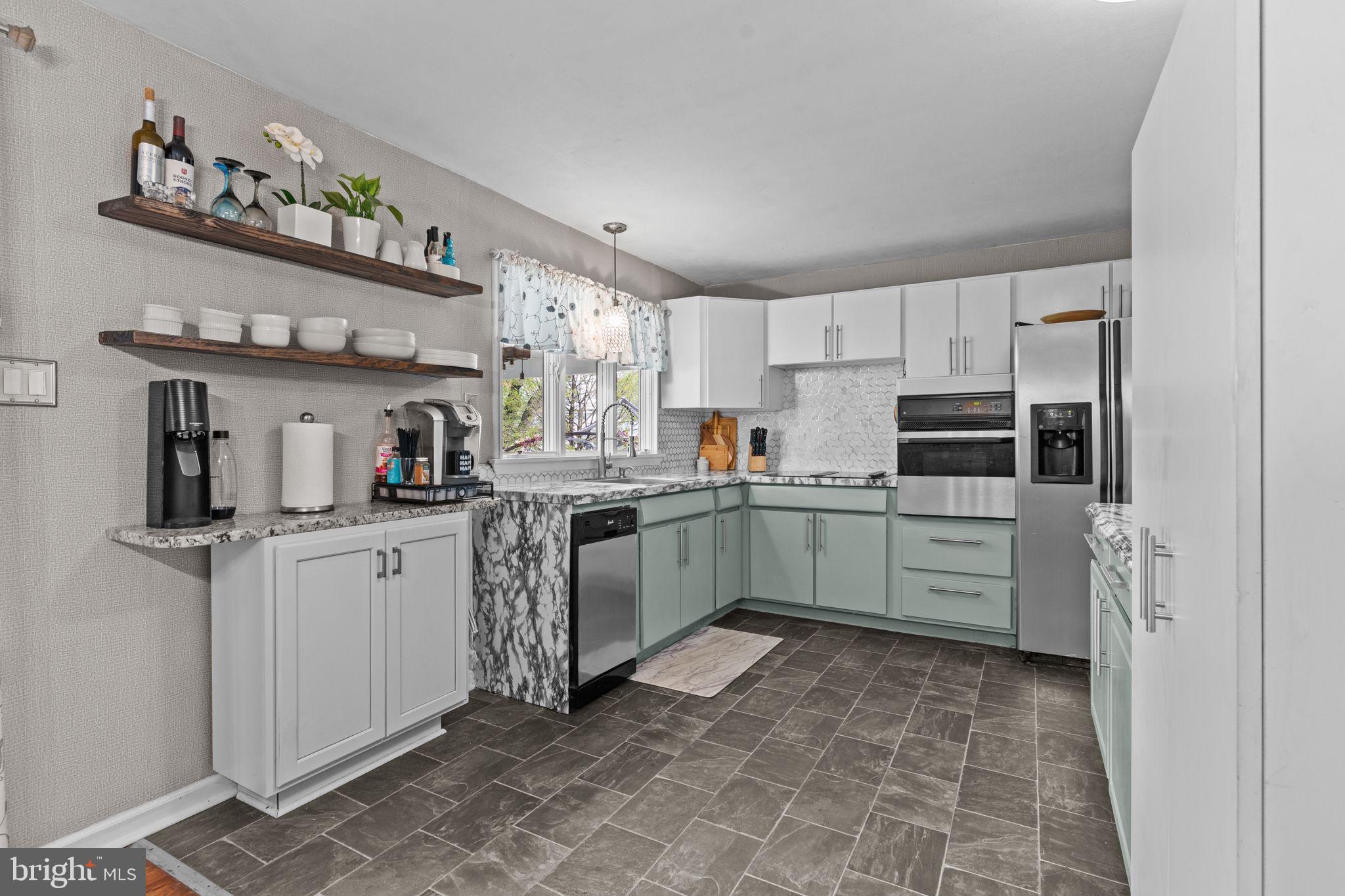 HALLOWELL - Residential