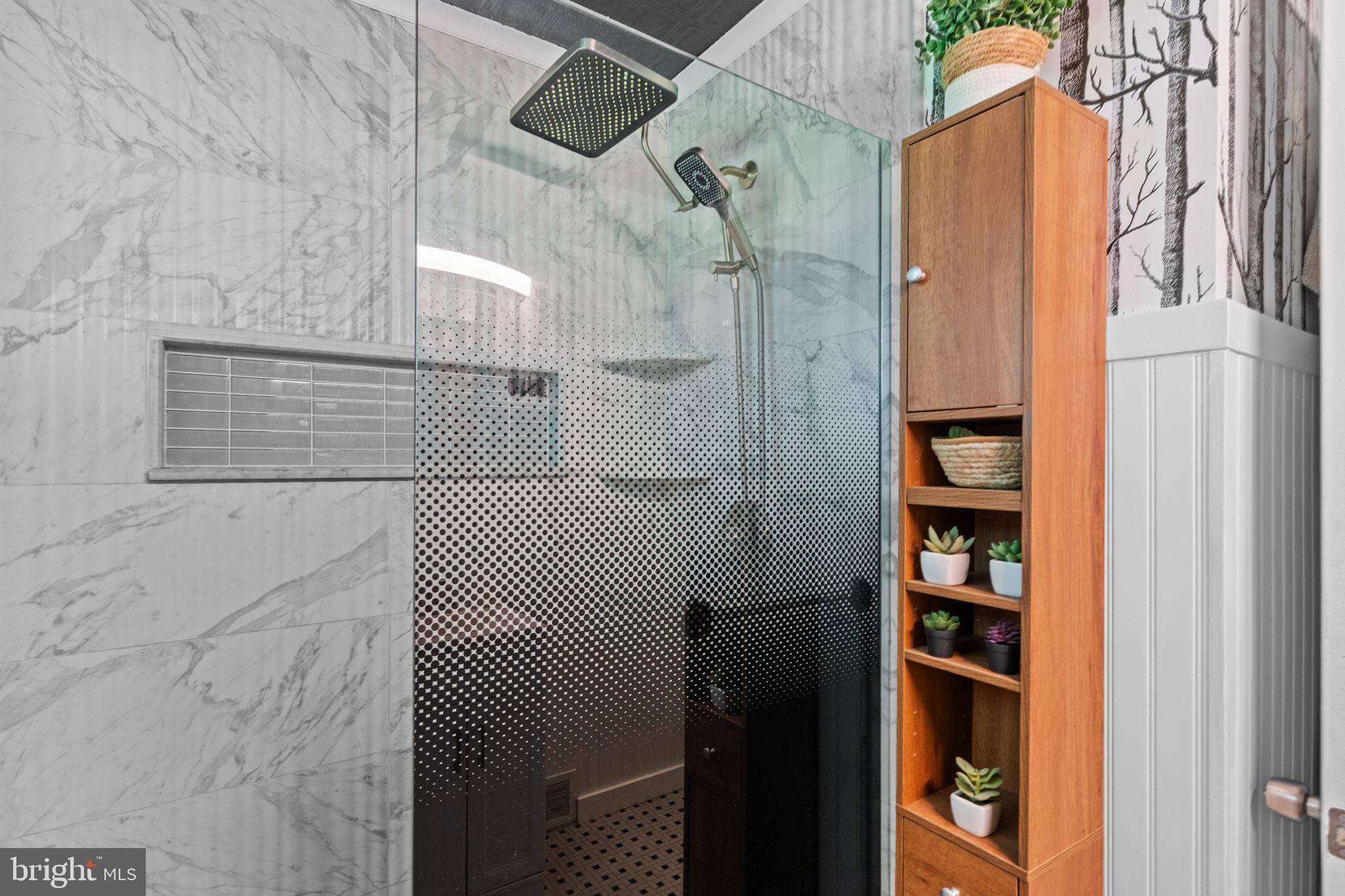 HALLOWELL - Residential