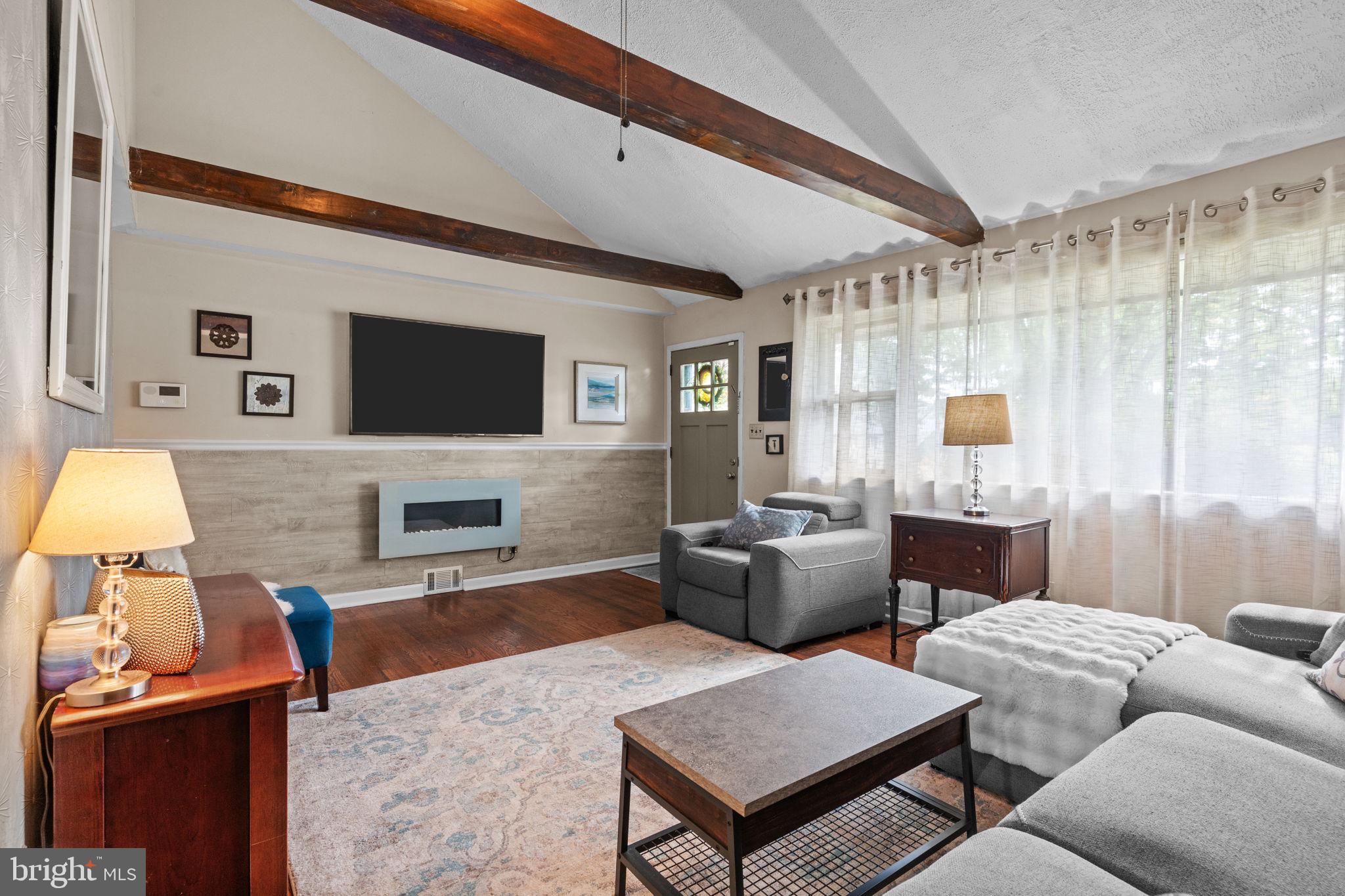 HALLOWELL - Residential