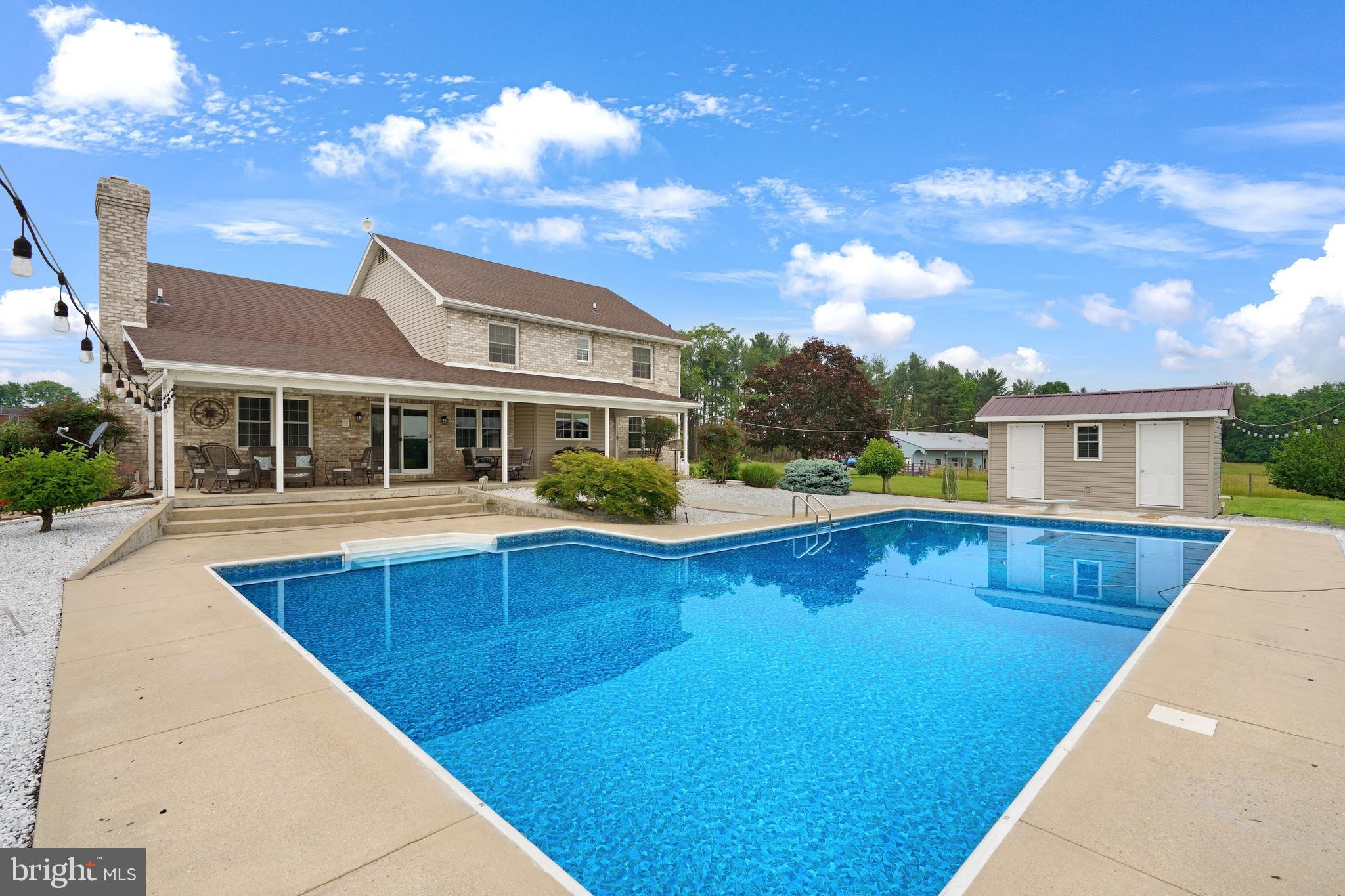 CLEAR SPRING - Residential