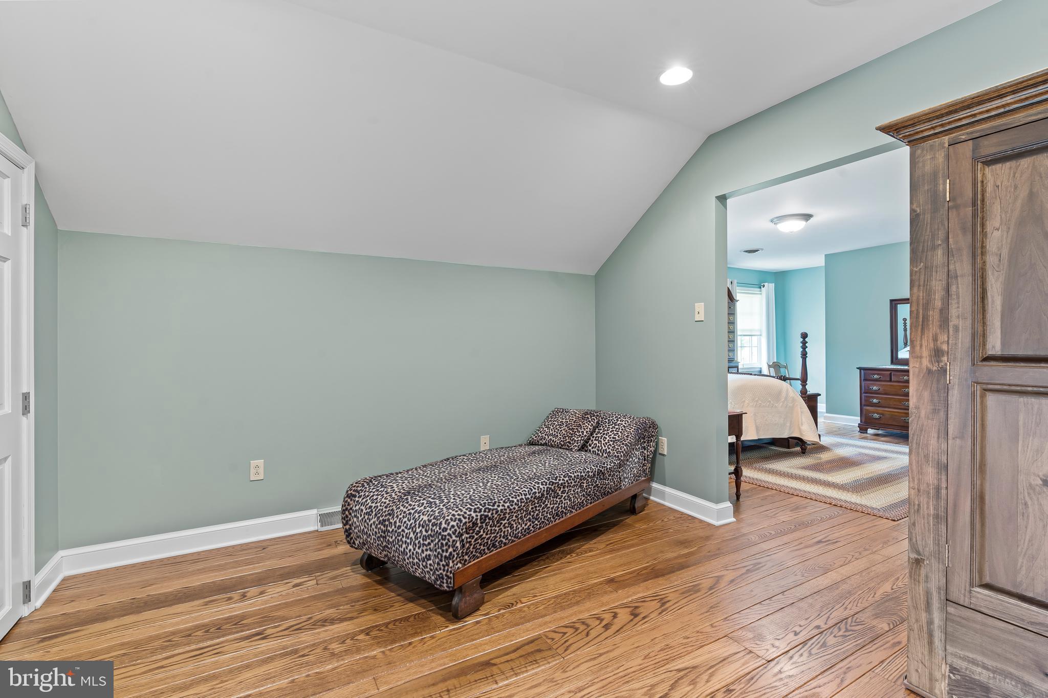 CLEAR SPRING - Residential