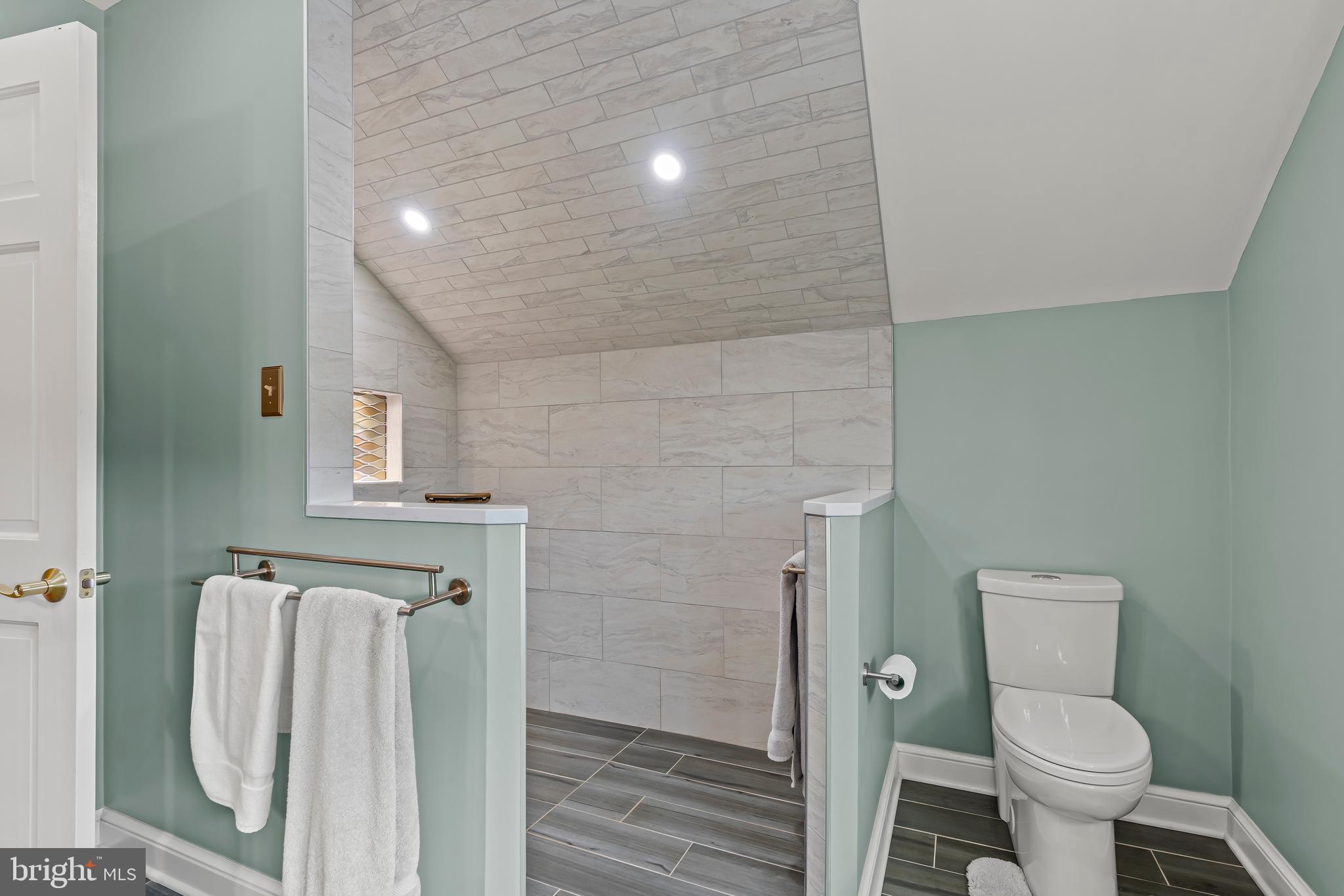 CLEAR SPRING - Residential