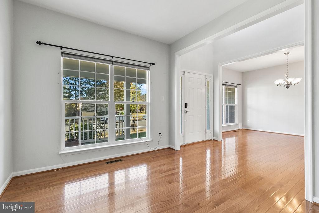 THE VILLAGES AT BRISTOL - Residential Lease