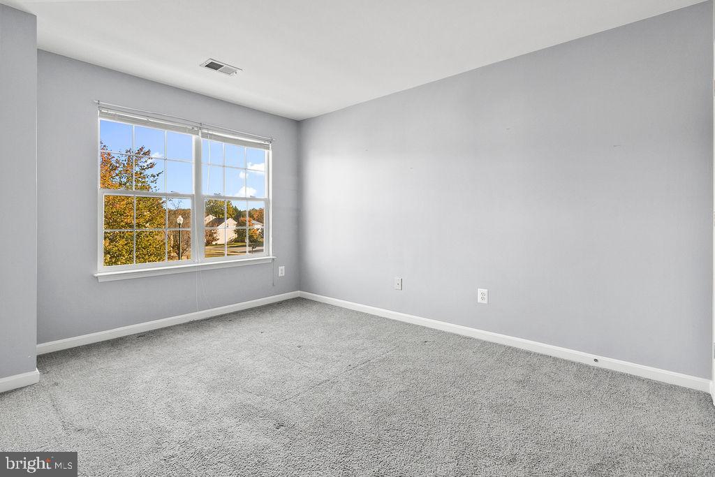 THE VILLAGES AT BRISTOL - Residential Lease