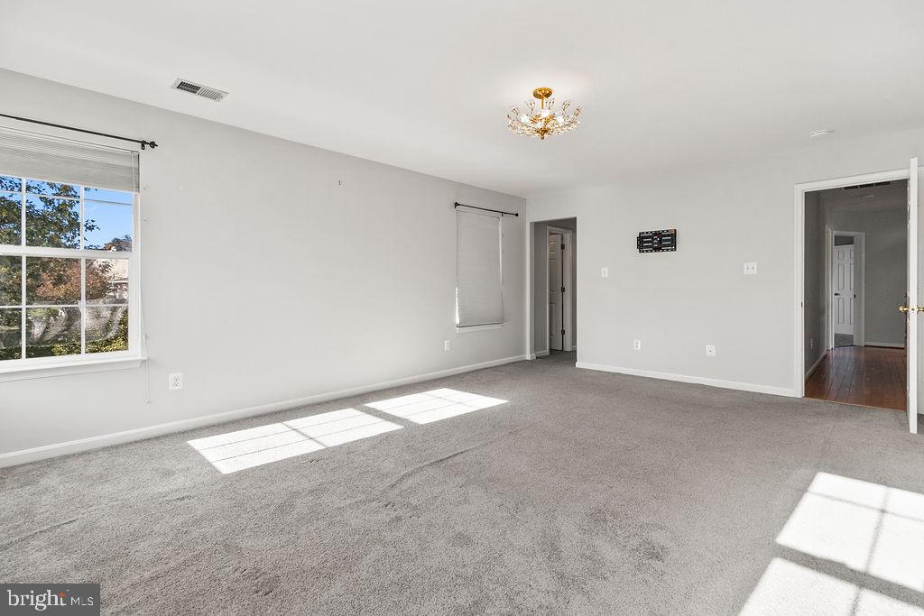 THE VILLAGES AT BRISTOL - Residential Lease