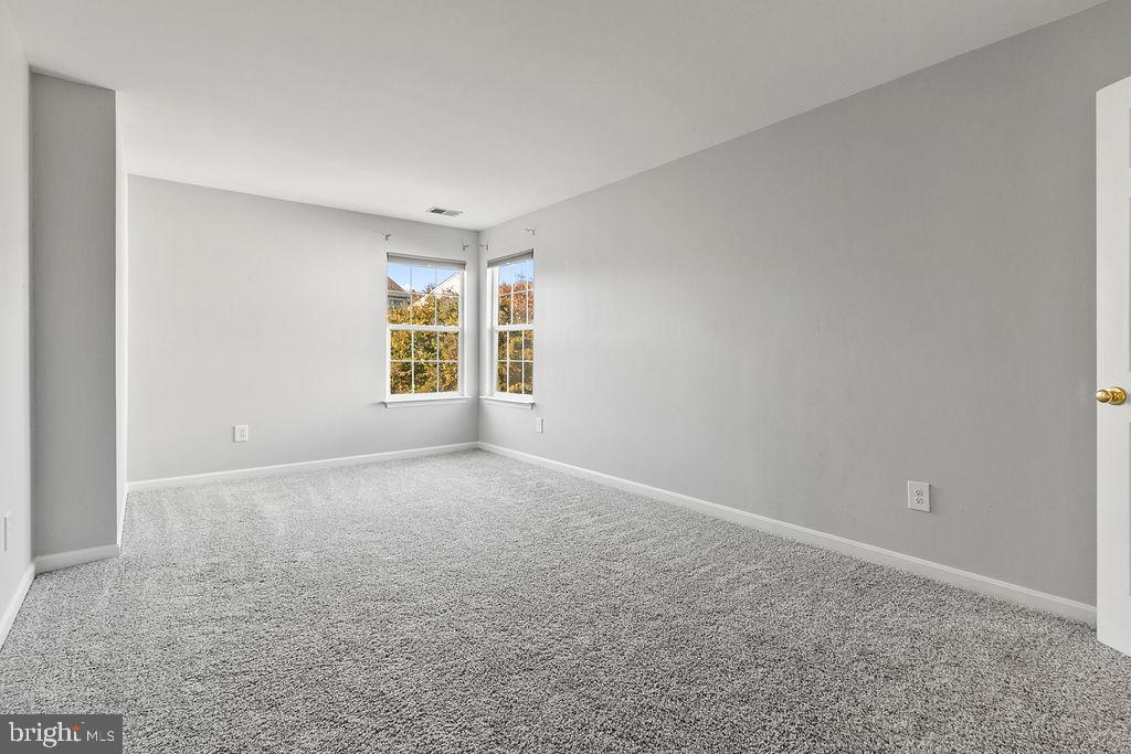 THE VILLAGES AT BRISTOL - Residential Lease