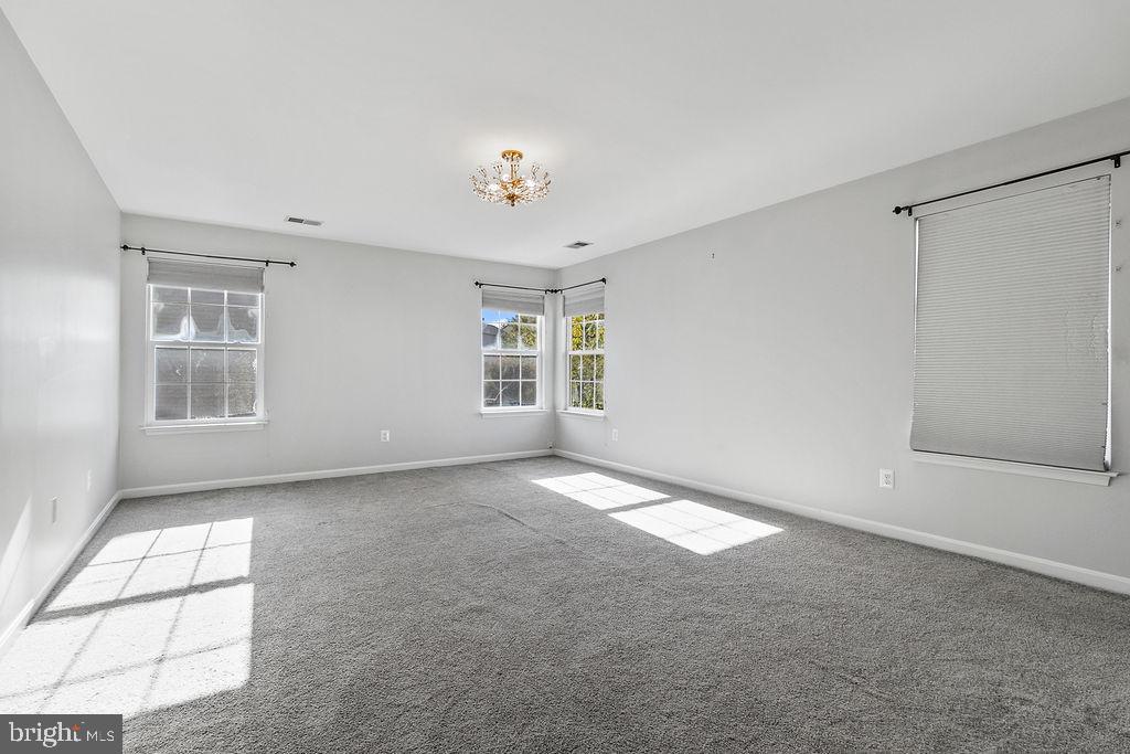 THE VILLAGES AT BRISTOL - Residential Lease