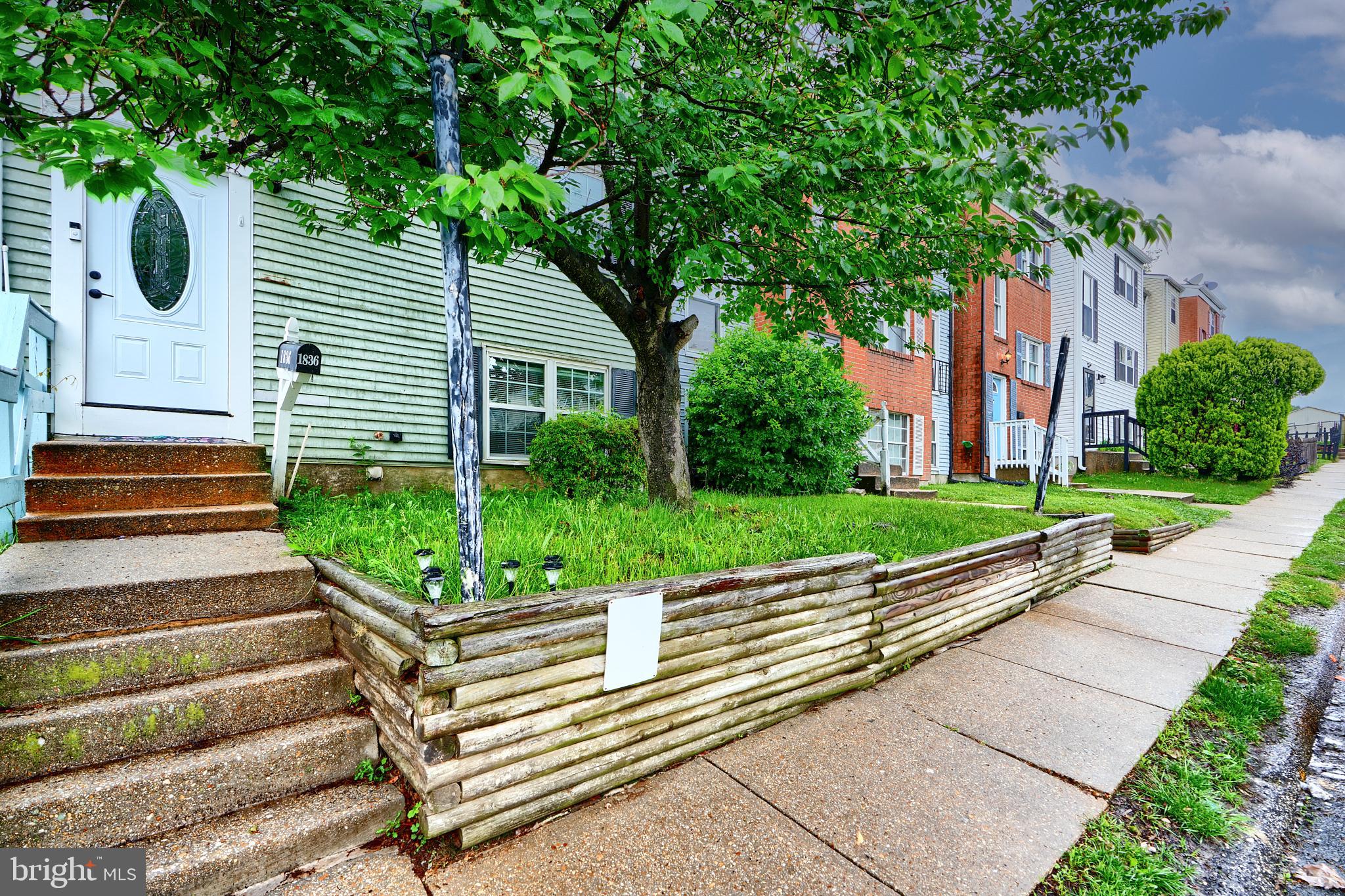 1836 ELOISE LANE