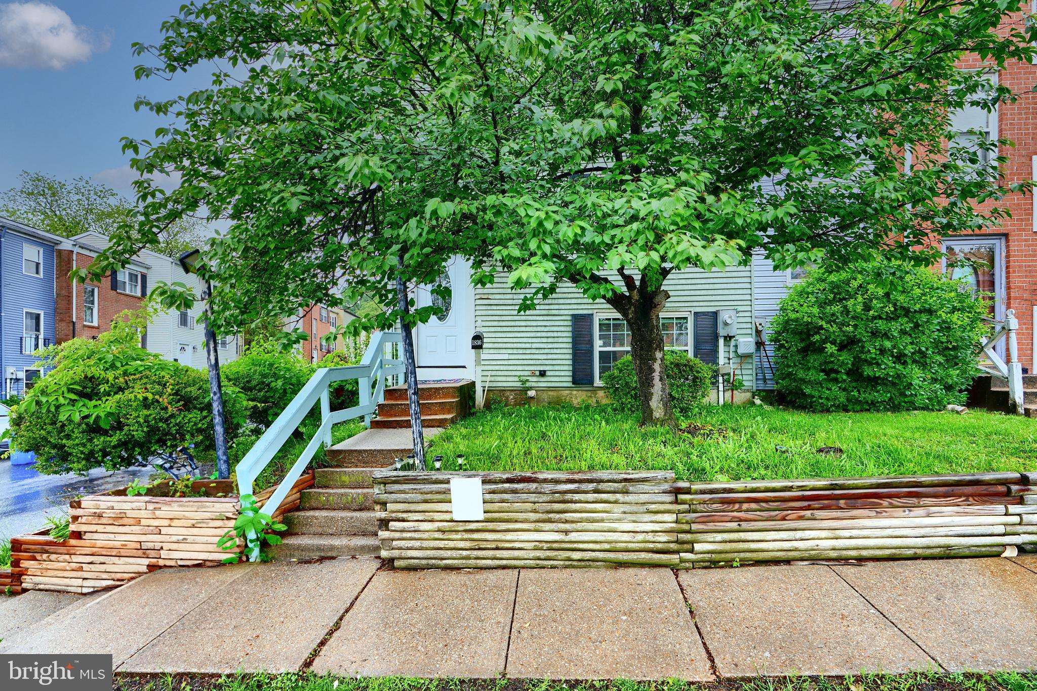 1836 ELOISE LANE