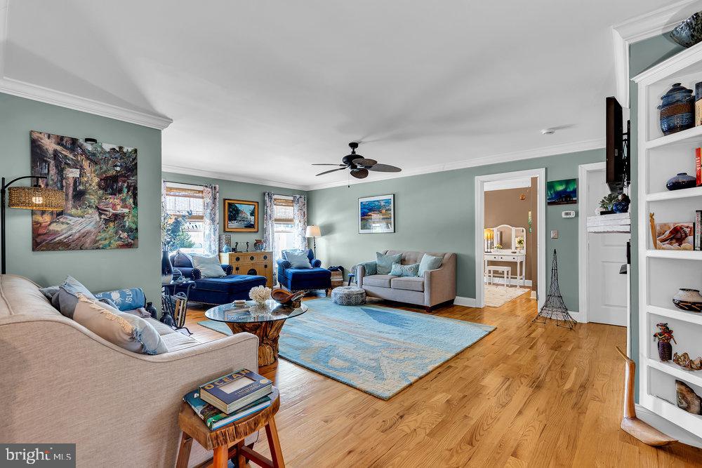 21 W MAGNOLIA AVENUE