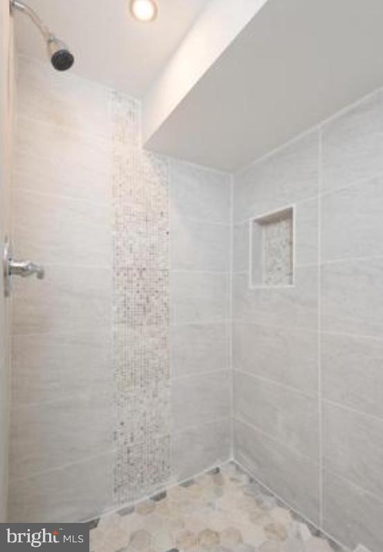 CHAPEL OAKS - Residential Lease