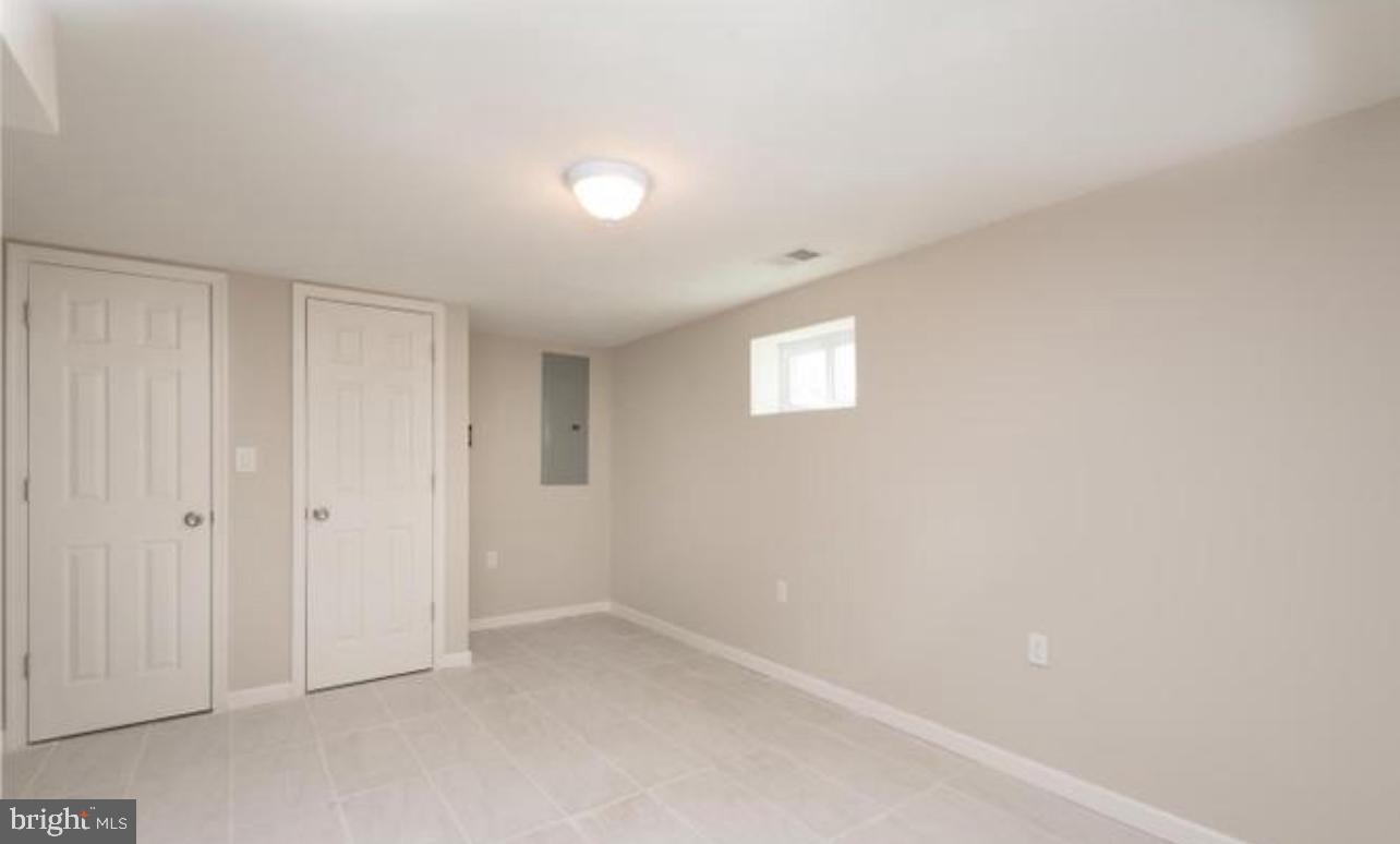 CHAPEL OAKS - Residential Lease