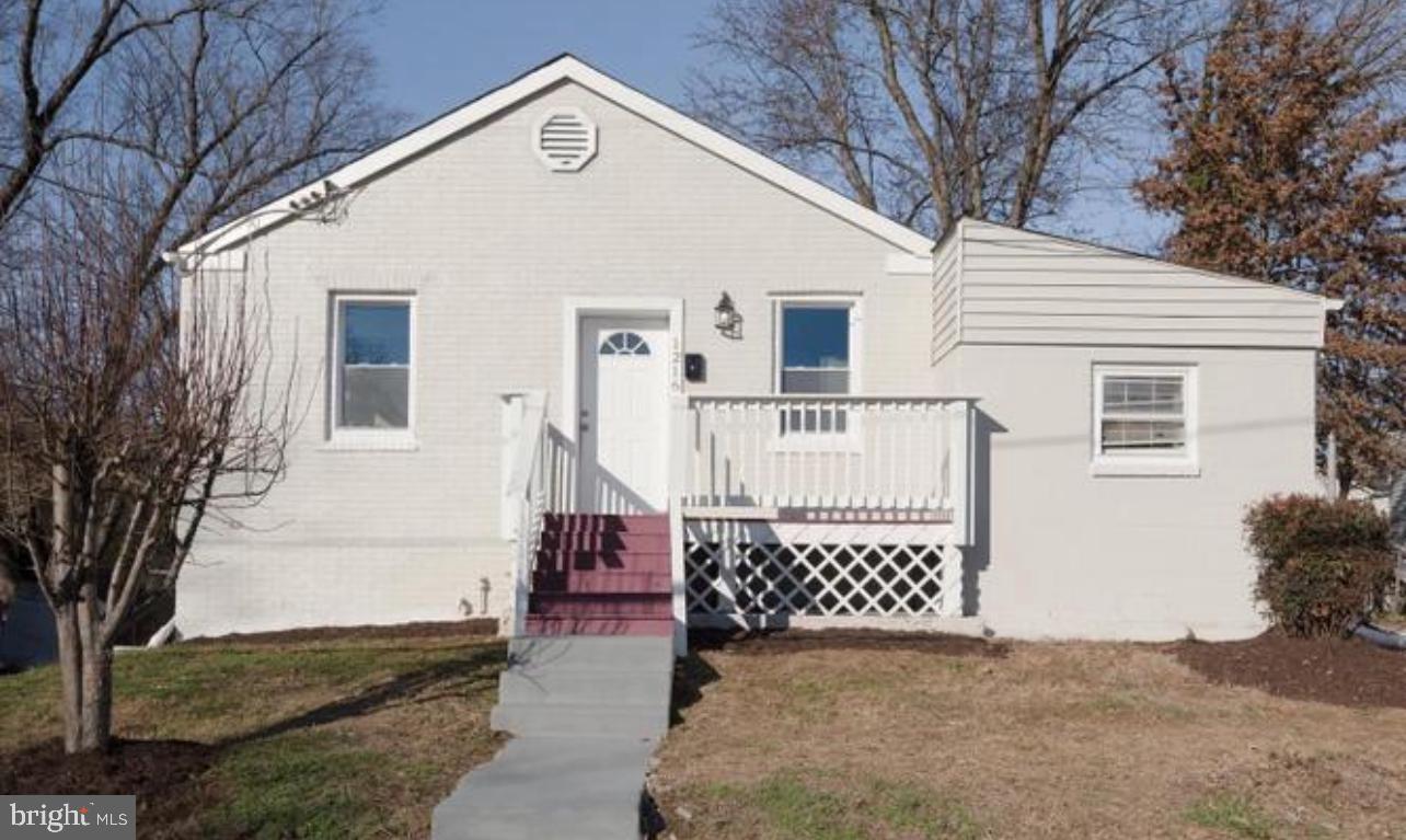 CHAPEL OAKS - Residential Lease