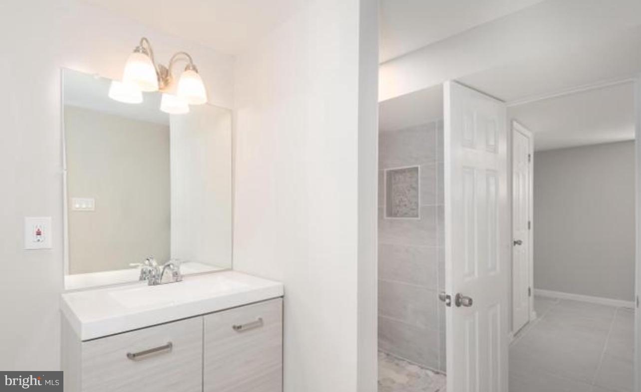 CHAPEL OAKS - Residential Lease