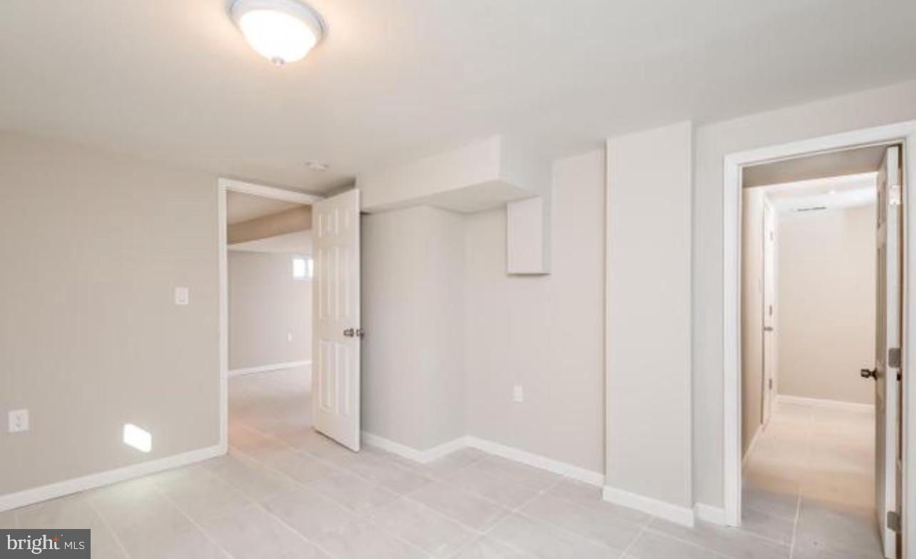 CHAPEL OAKS - Residential Lease