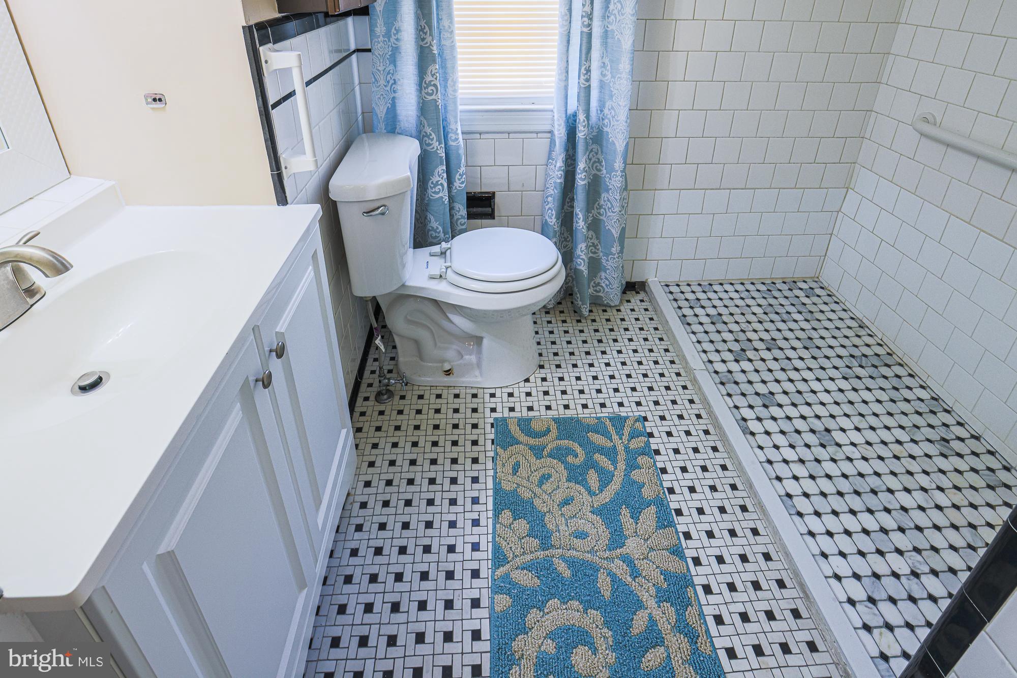 PIKESVILLE - Residential