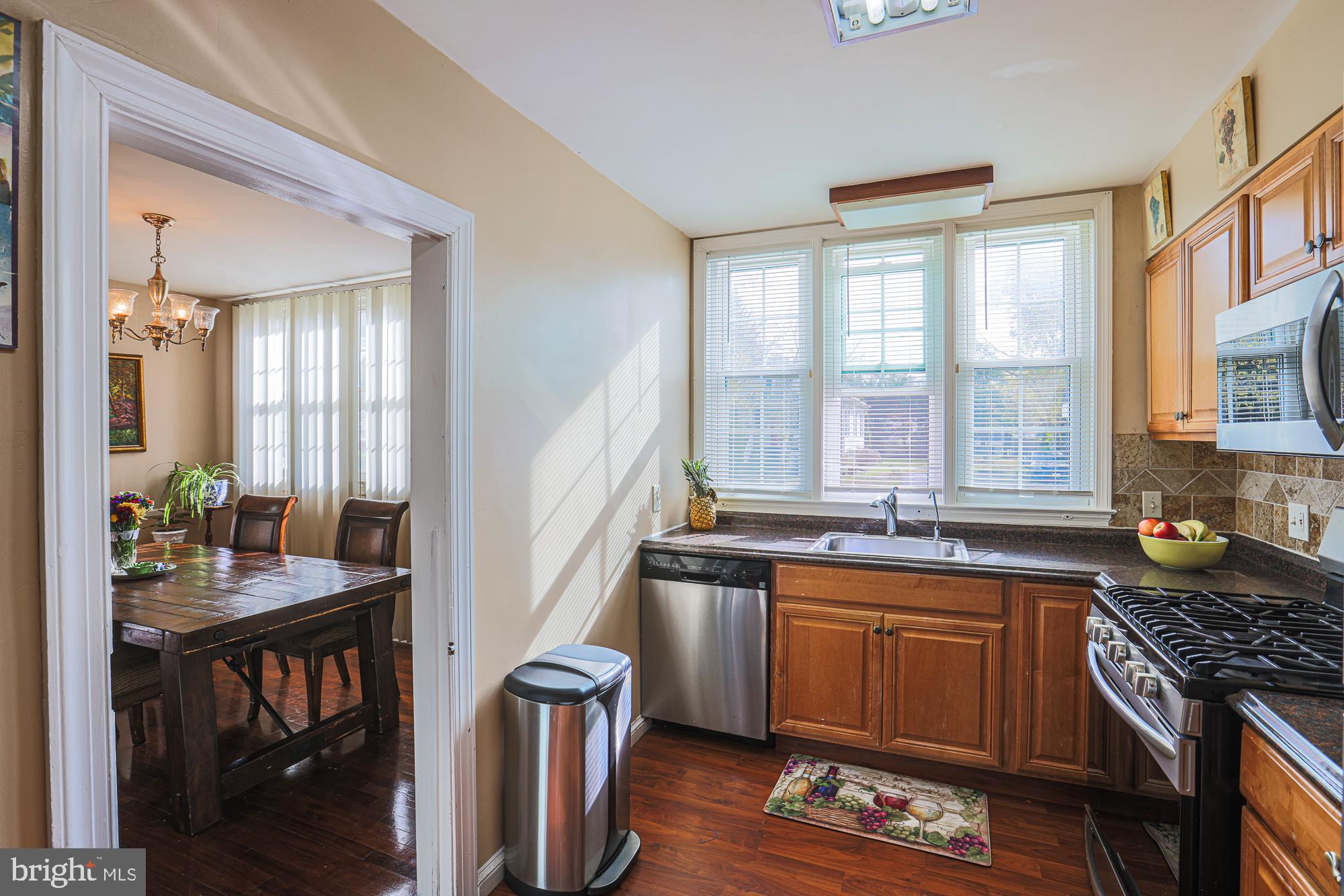 PIKESVILLE - Residential