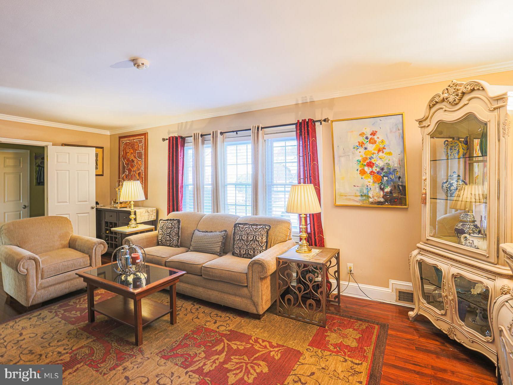 PIKESVILLE - Residential