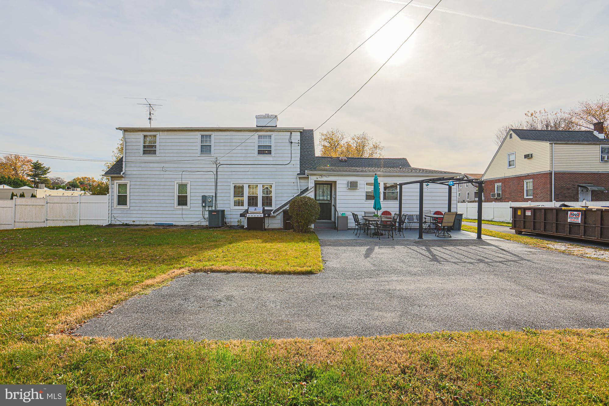 PIKESVILLE - Residential