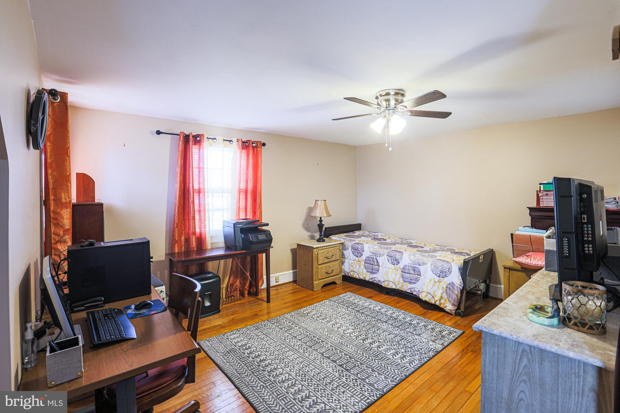 PIKESVILLE - Residential