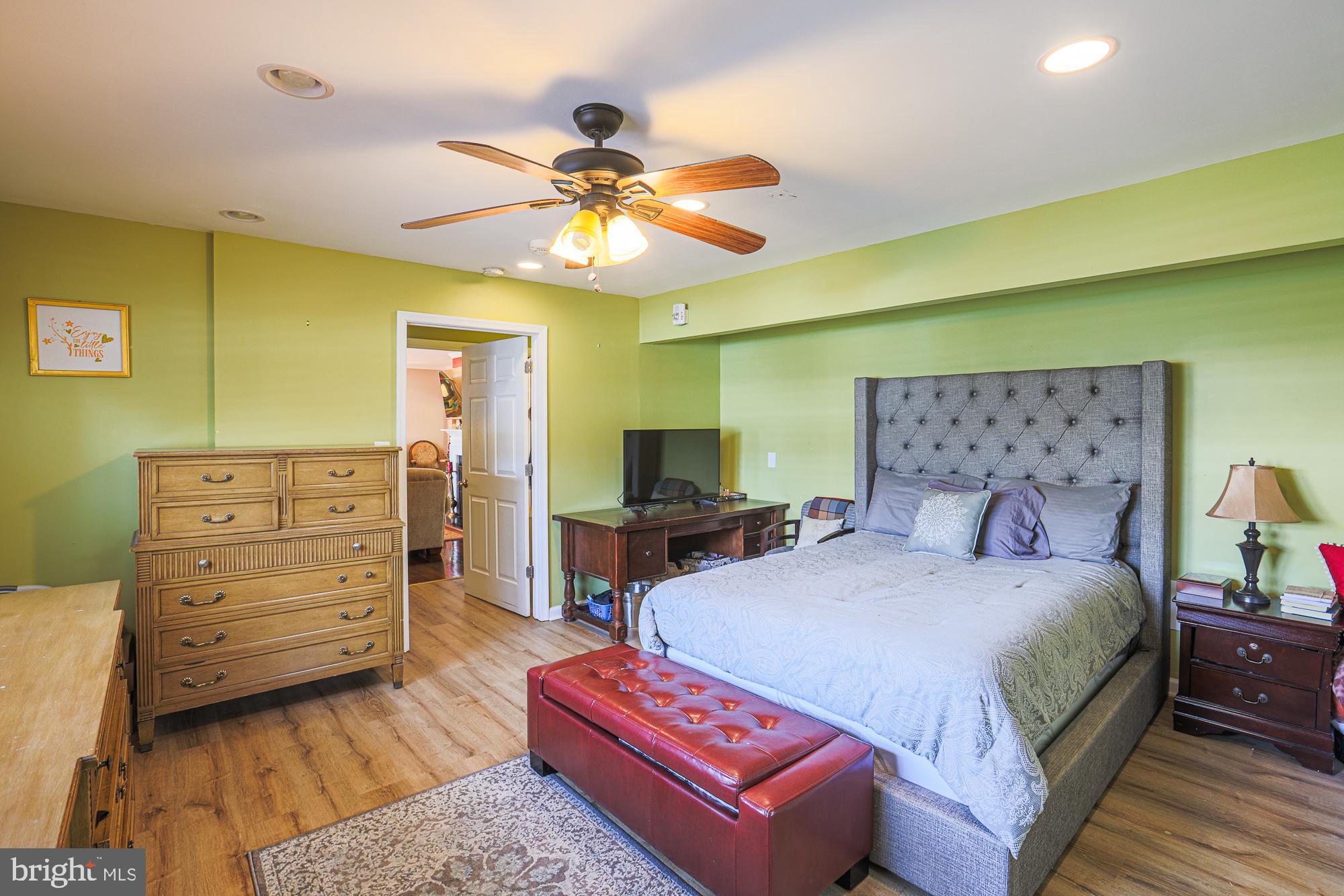 PIKESVILLE - Residential