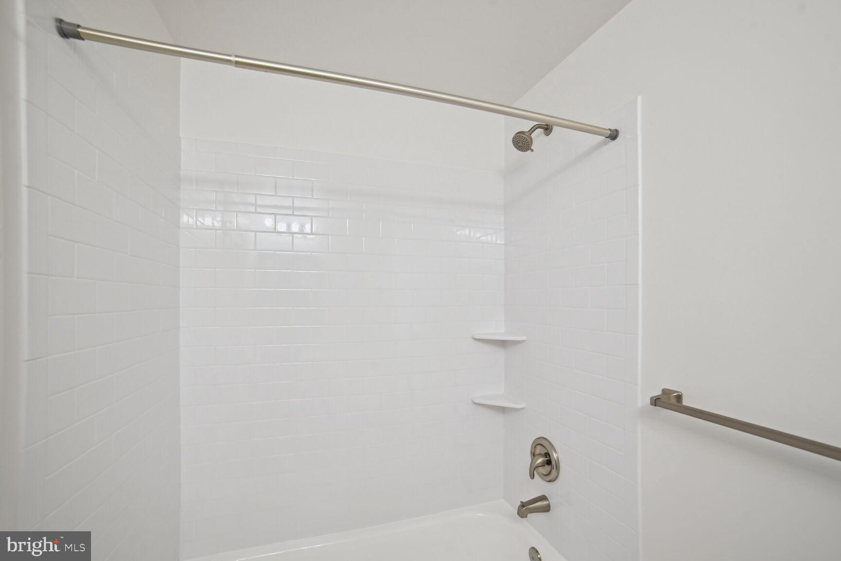 TUSCARORA KNOLLS - Residential