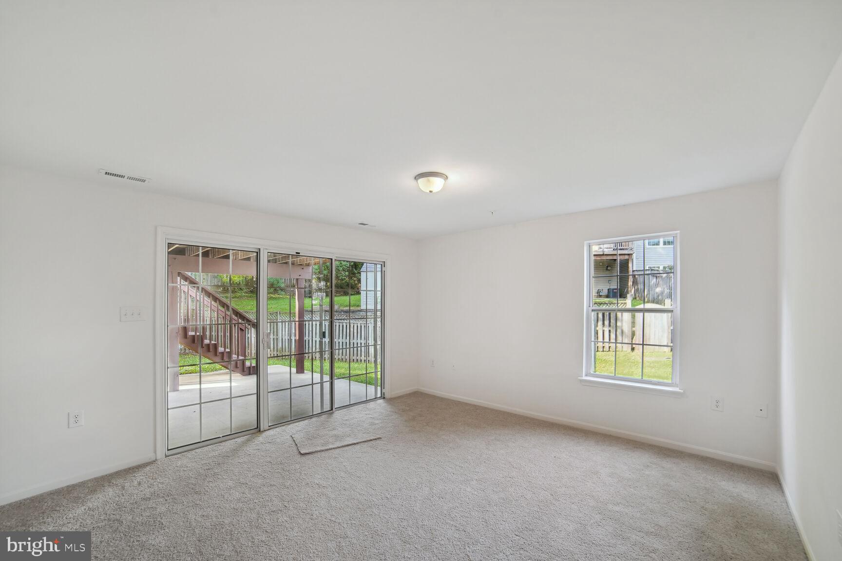 TUSCARORA KNOLLS - Residential