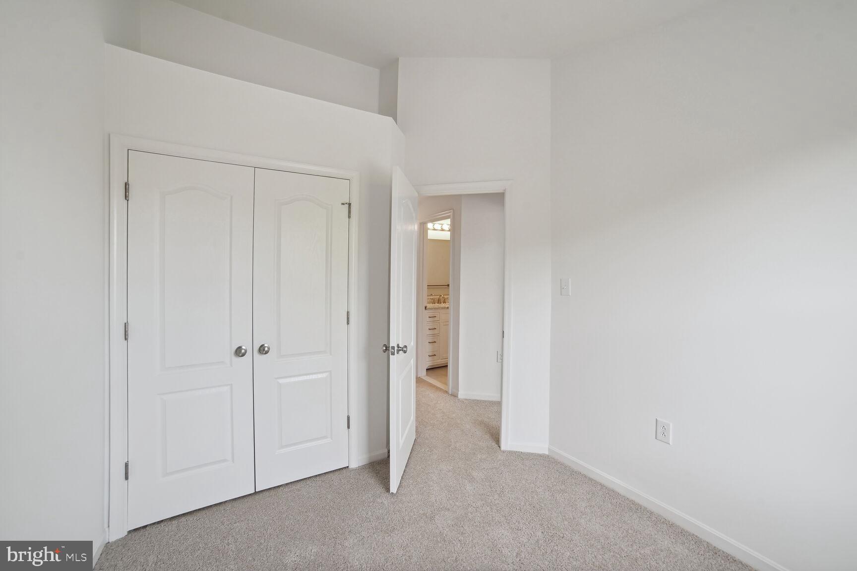 TUSCARORA KNOLLS - Residential