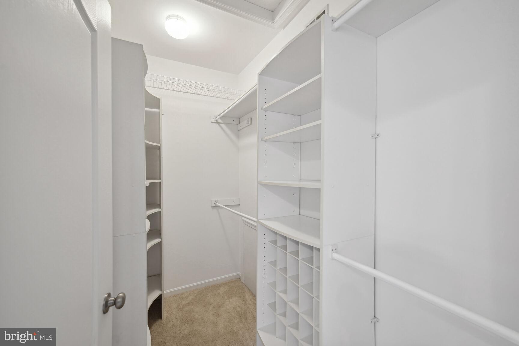 TUSCARORA KNOLLS - Residential