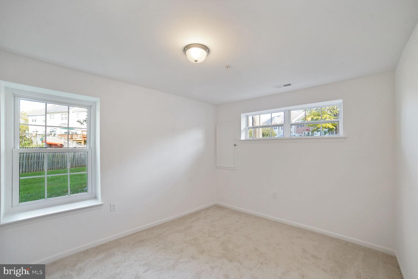 TUSCARORA KNOLLS - Residential