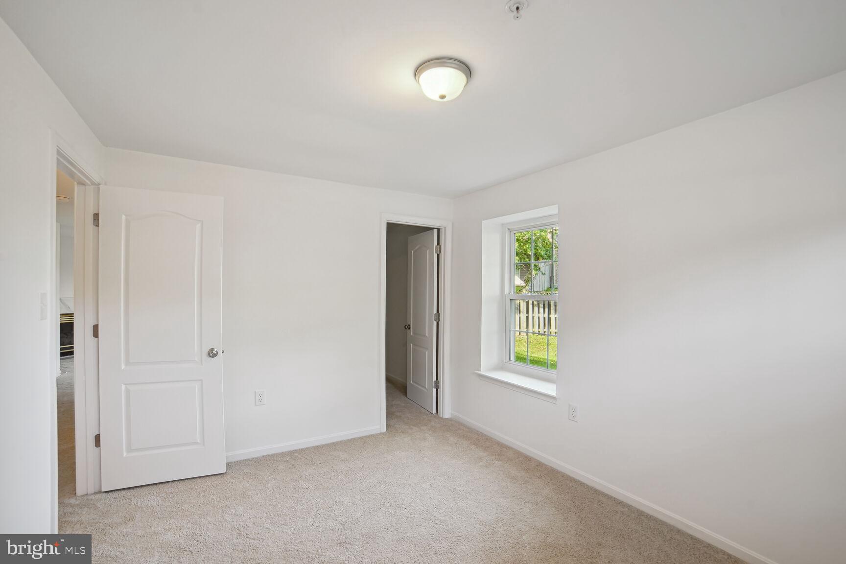 TUSCARORA KNOLLS - Residential