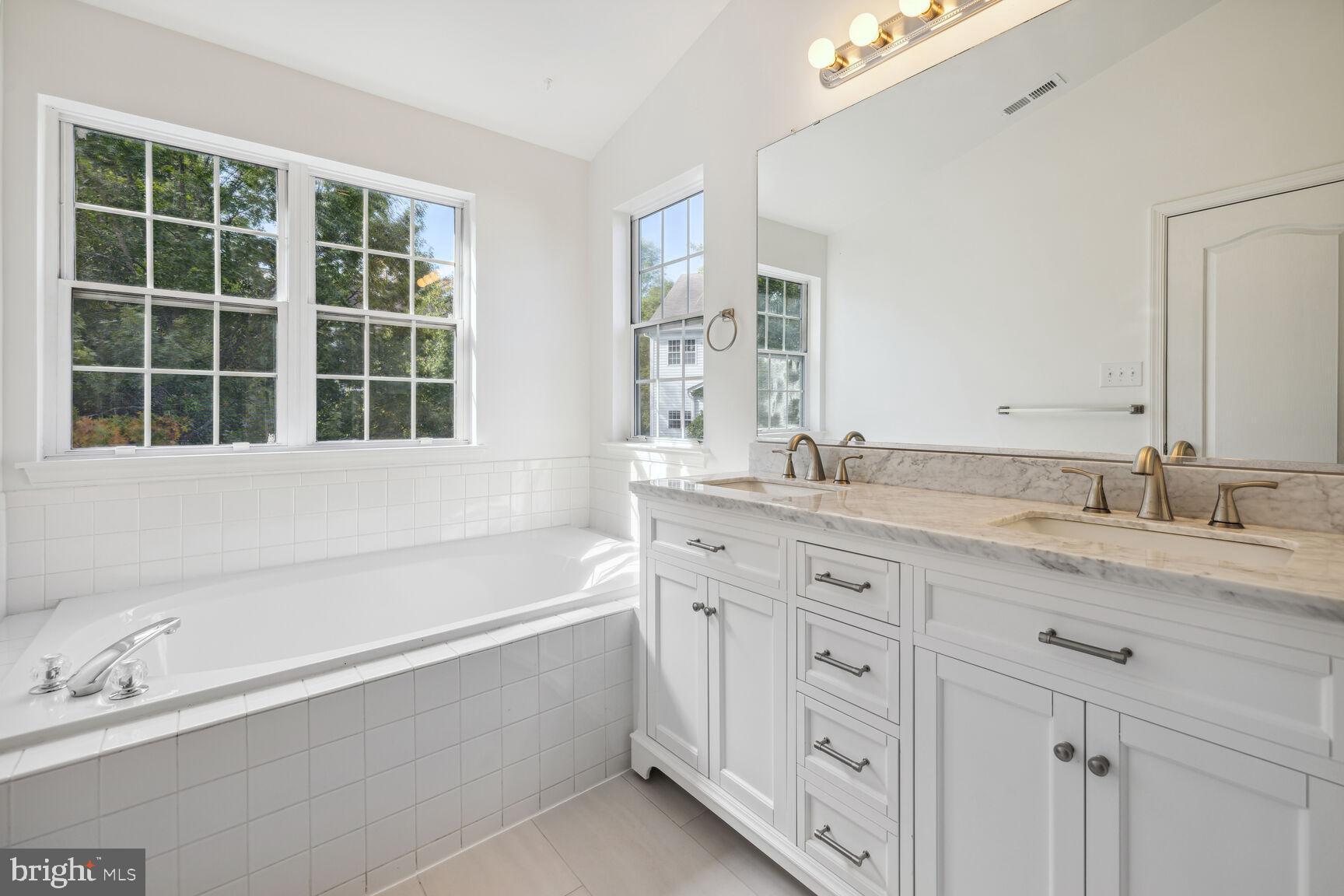 TUSCARORA KNOLLS - Residential