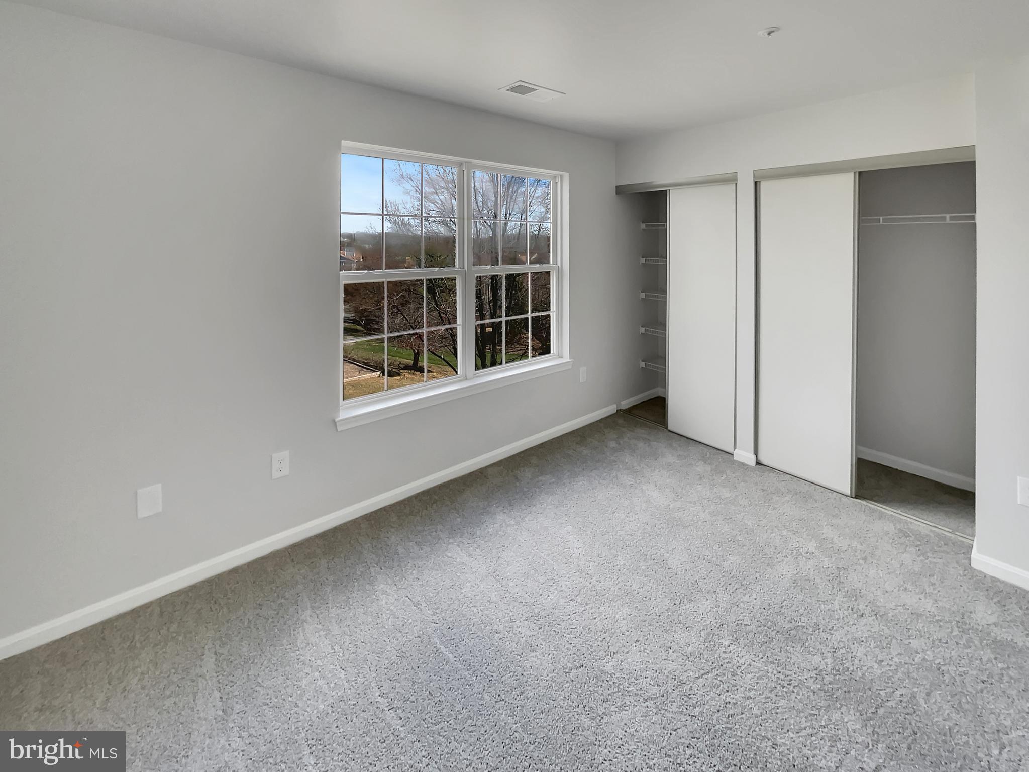 STRATFORD PLACE AT KINGS - Residential