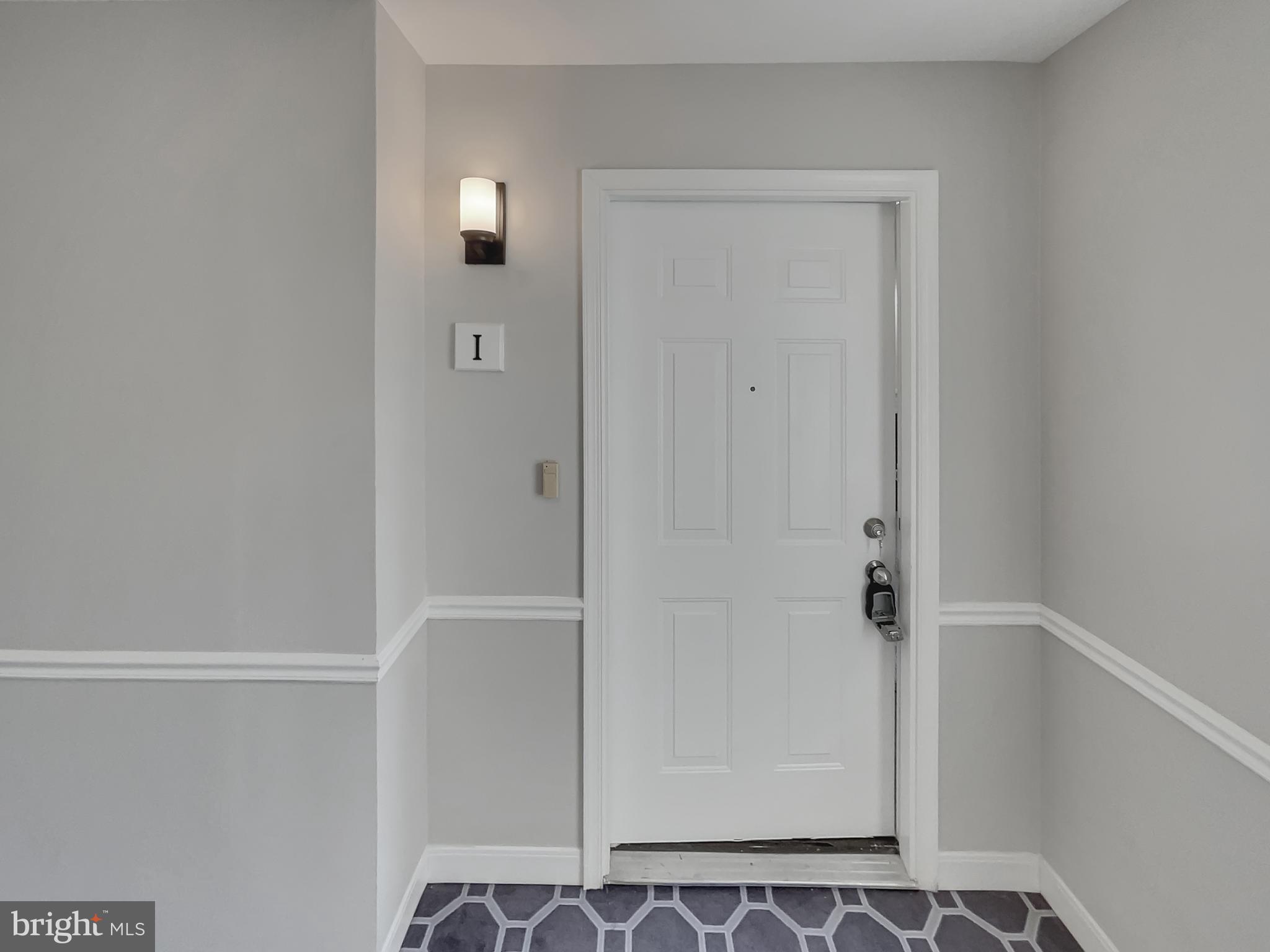 STRATFORD PLACE AT KINGS - Residential