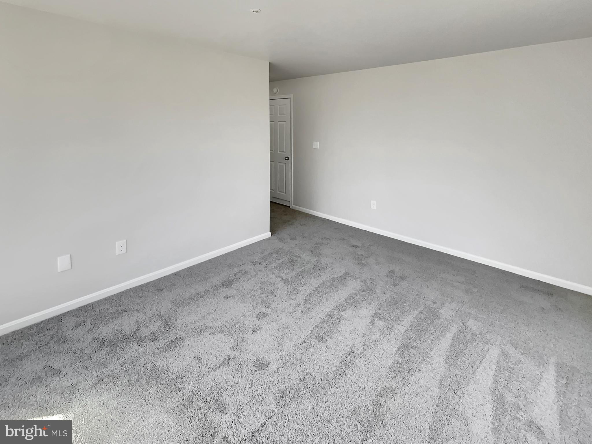 STRATFORD PLACE AT KINGS - Residential