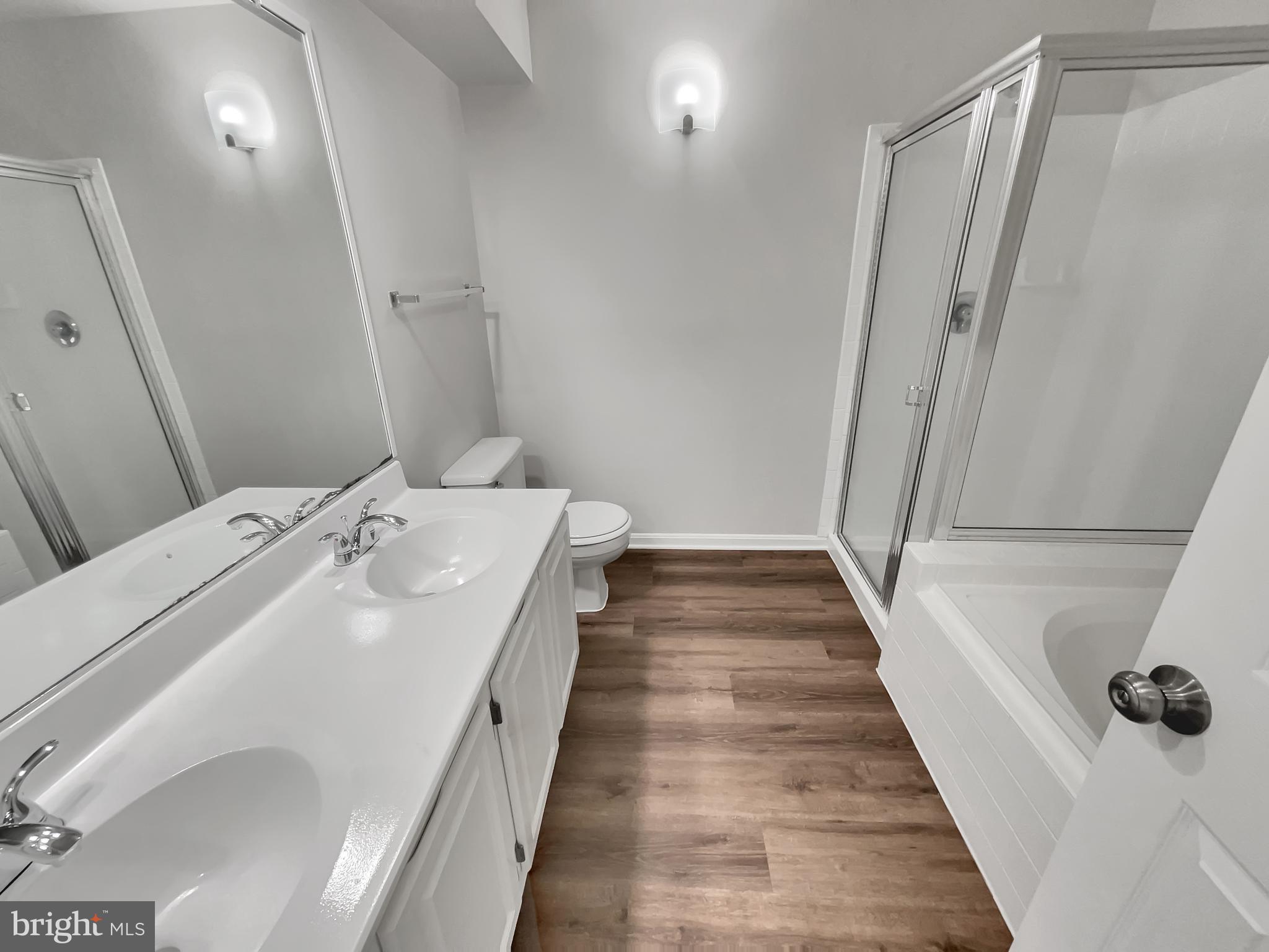 STRATFORD PLACE AT KINGS - Residential