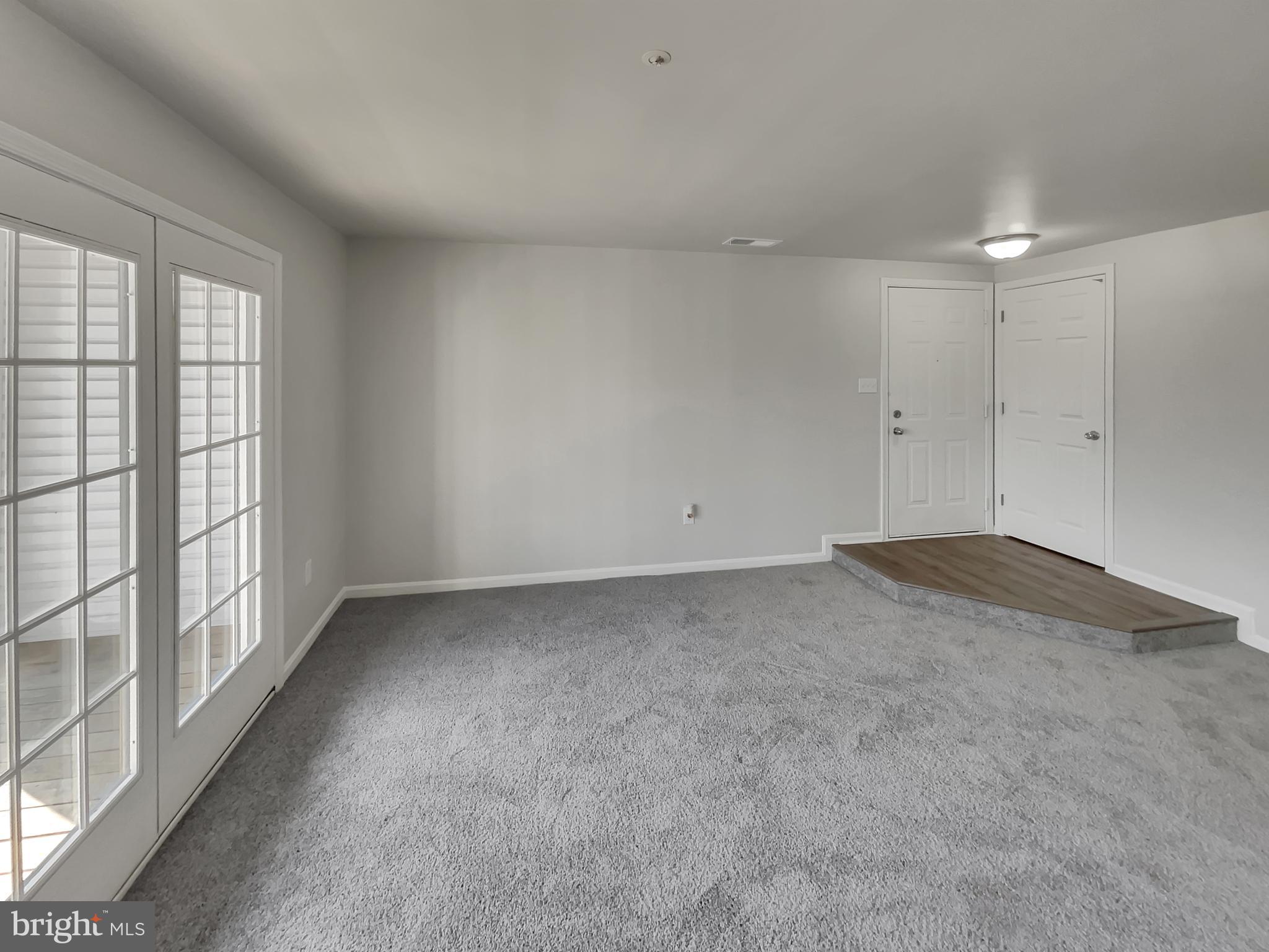 STRATFORD PLACE AT KINGS - Residential