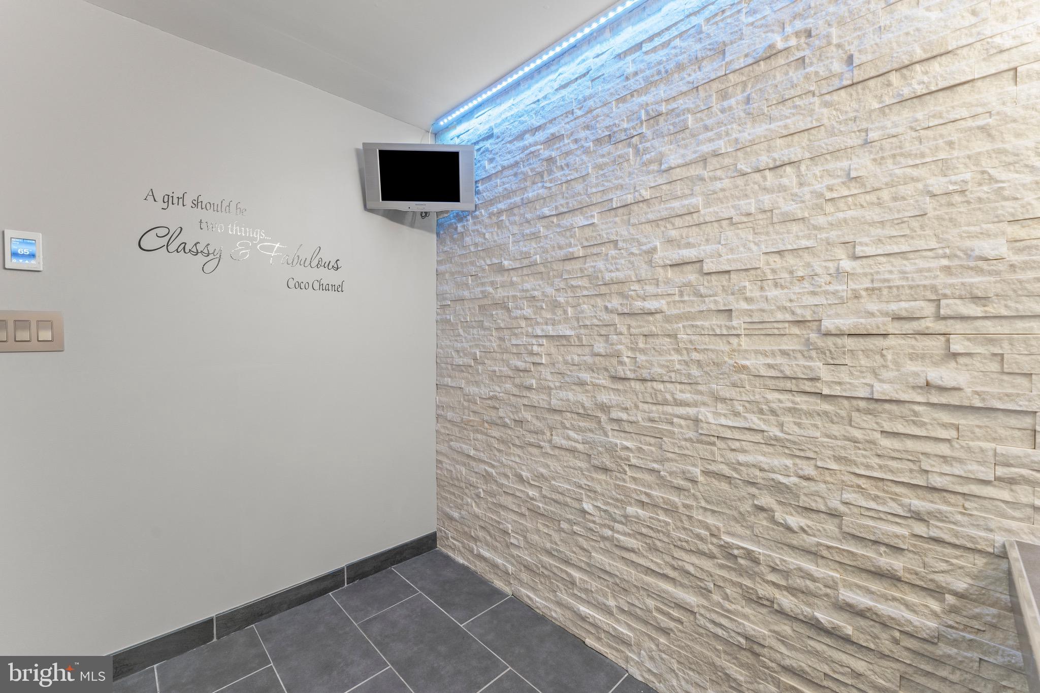 GLEN ALLEN - Residential