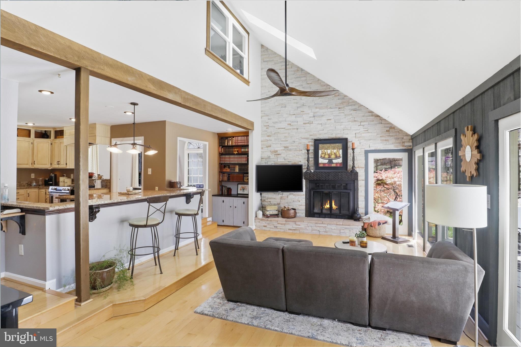 SOUTH RUN OAKS - Residential