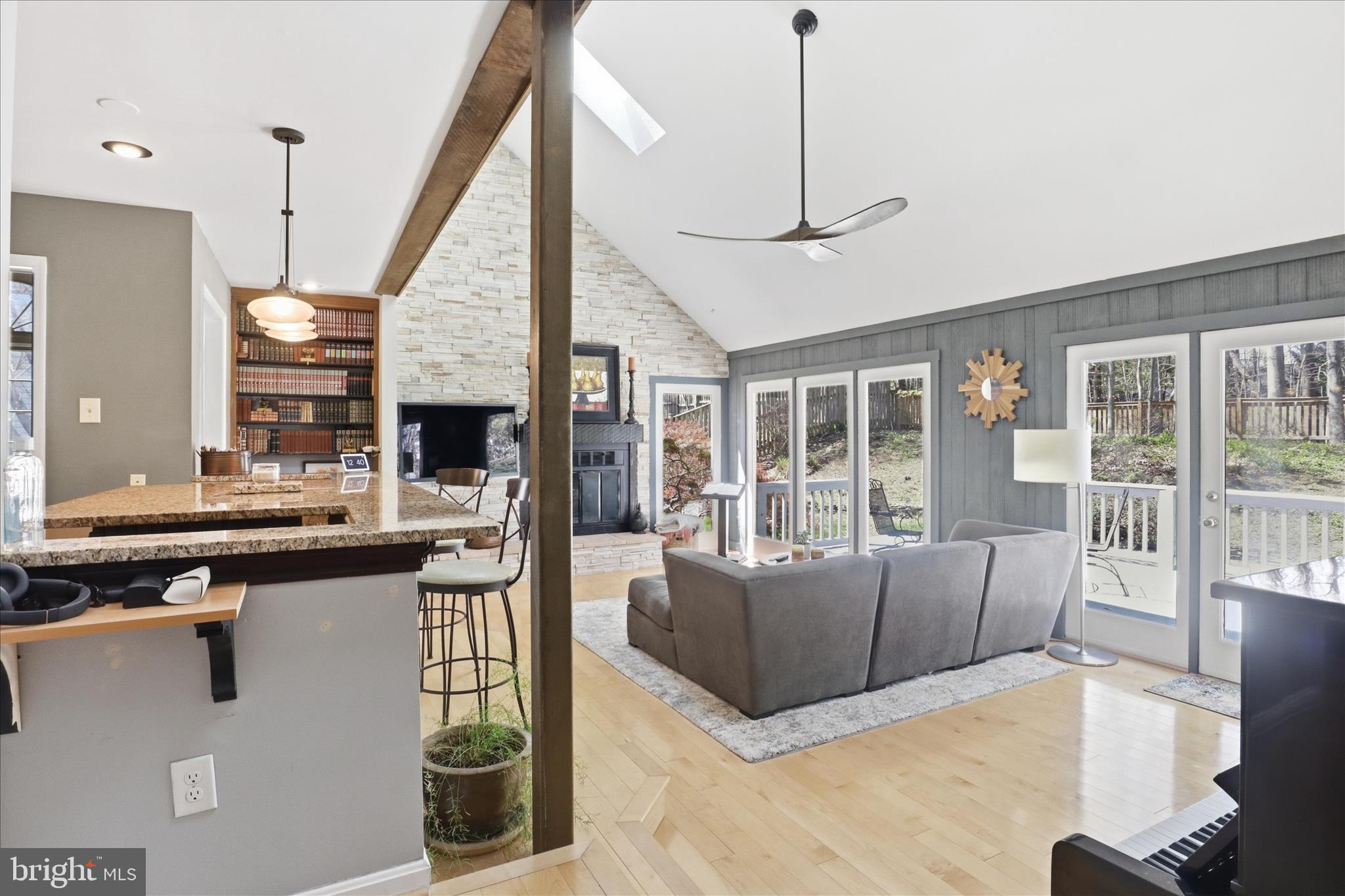 SOUTH RUN OAKS - Residential