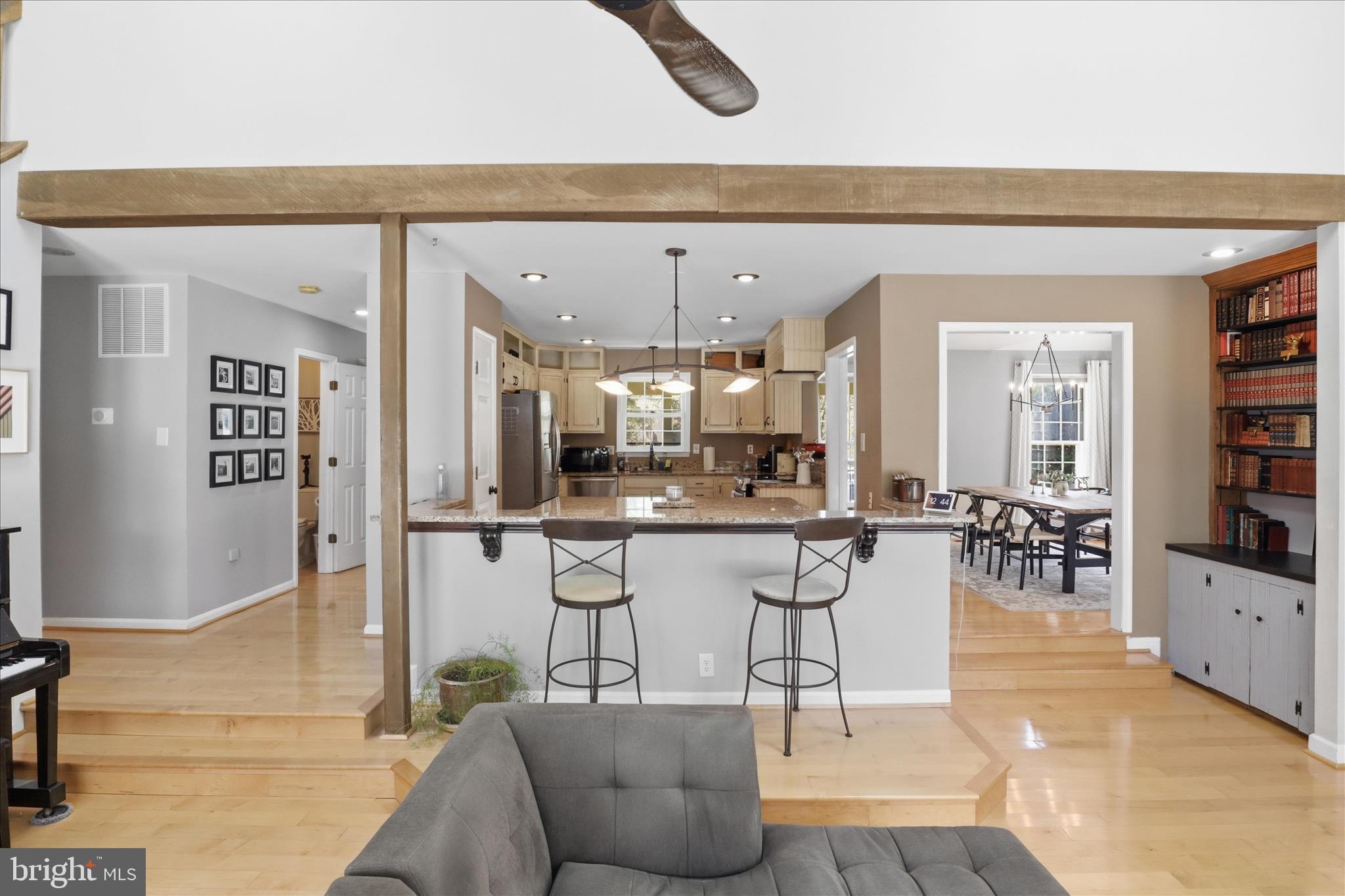 SOUTH RUN OAKS - Residential