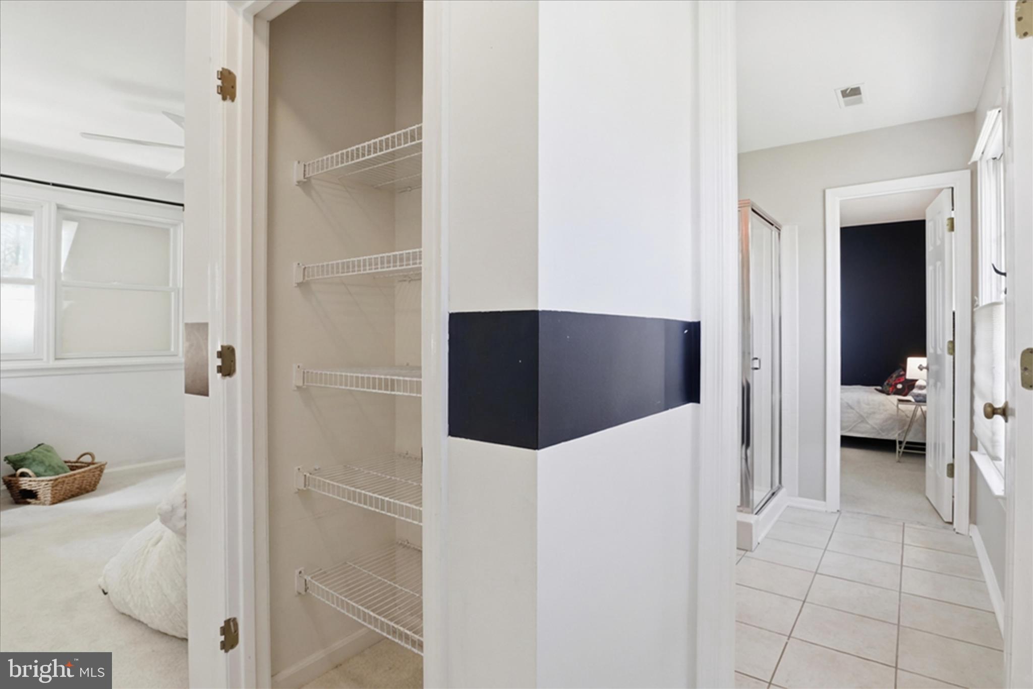 SOUTH RUN OAKS - Residential