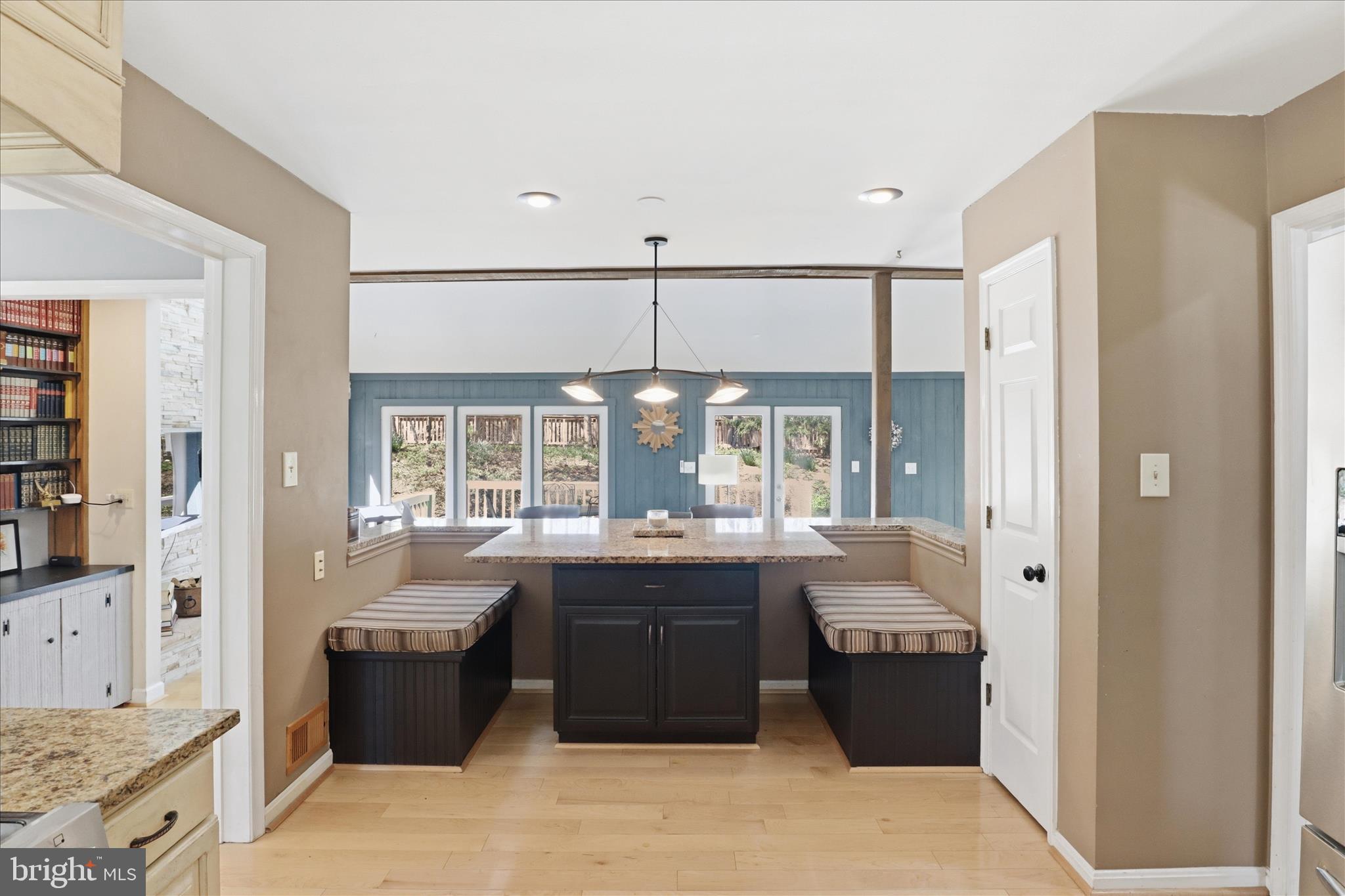 SOUTH RUN OAKS - Residential