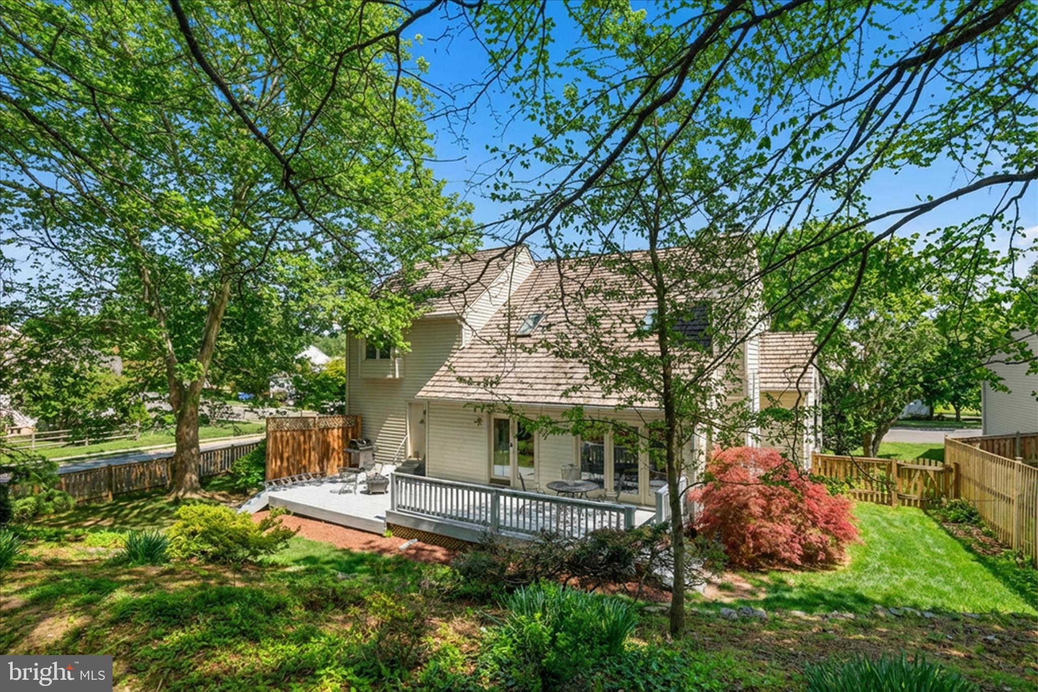 SOUTH RUN OAKS - Residential