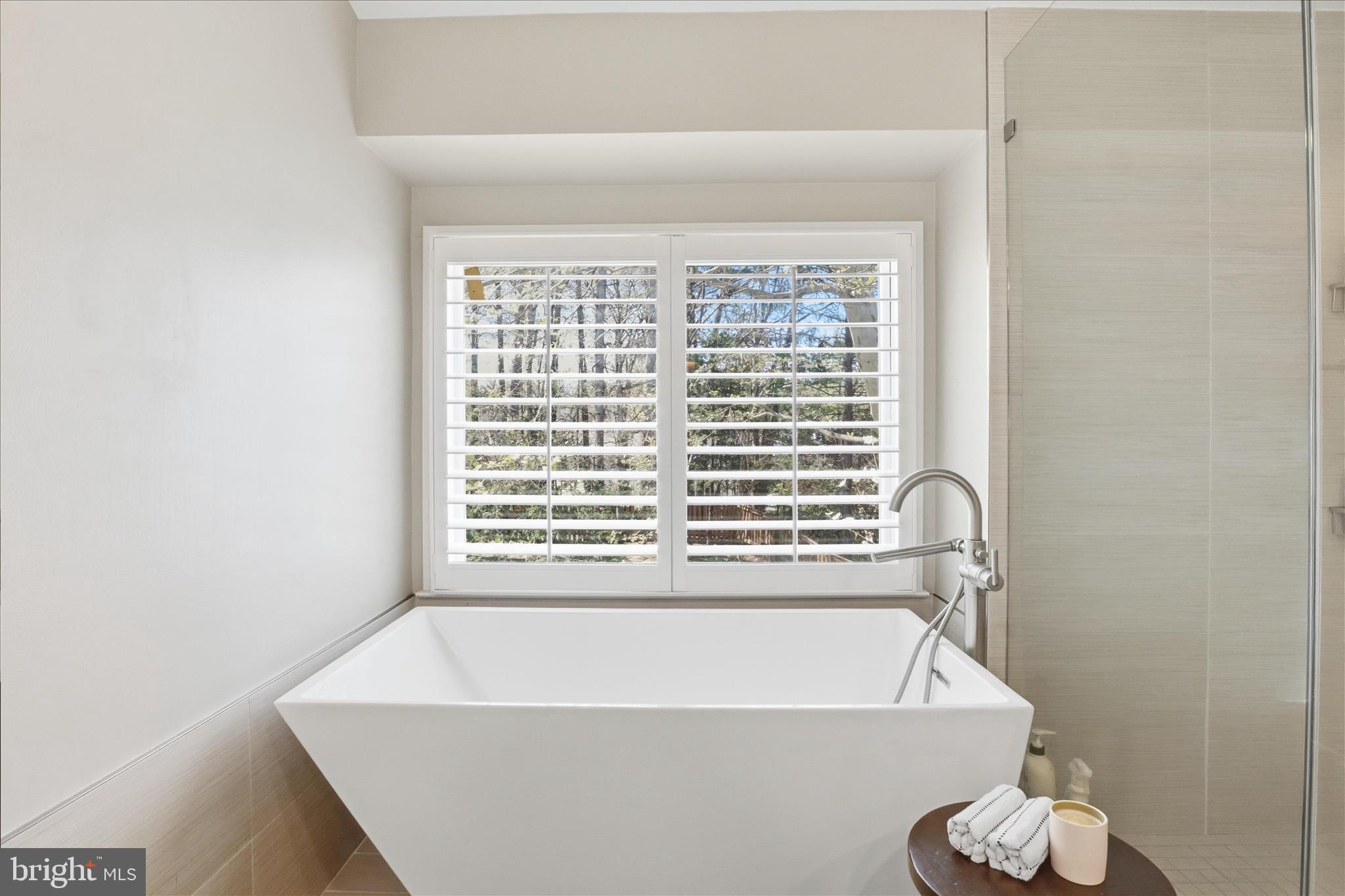 SOUTH RUN OAKS - Residential