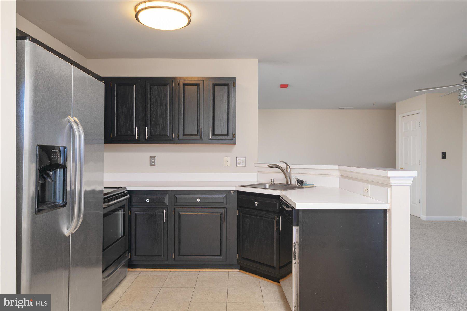 CROMWELL FOUNTAIN - Residential