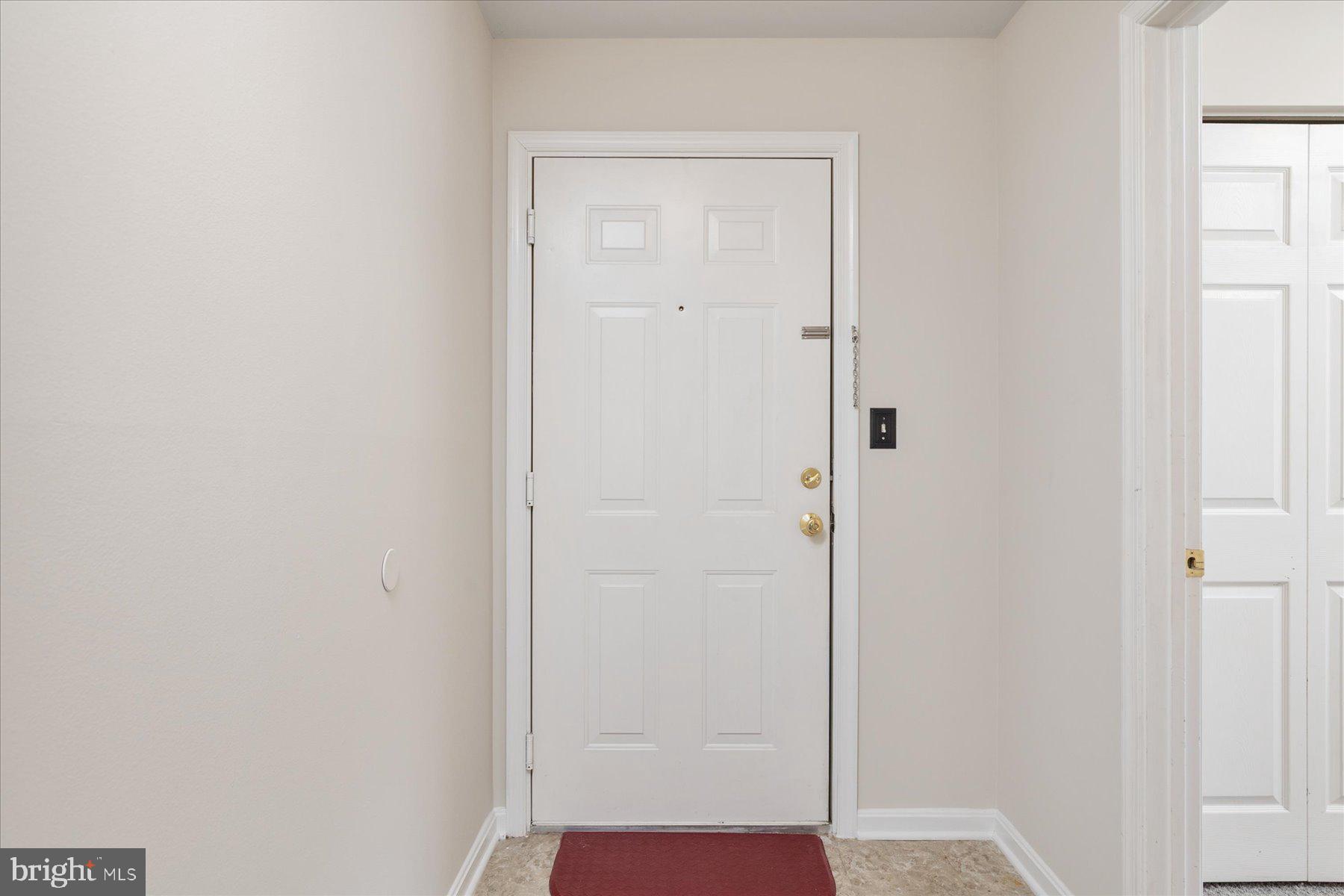 CROMWELL FOUNTAIN - Residential